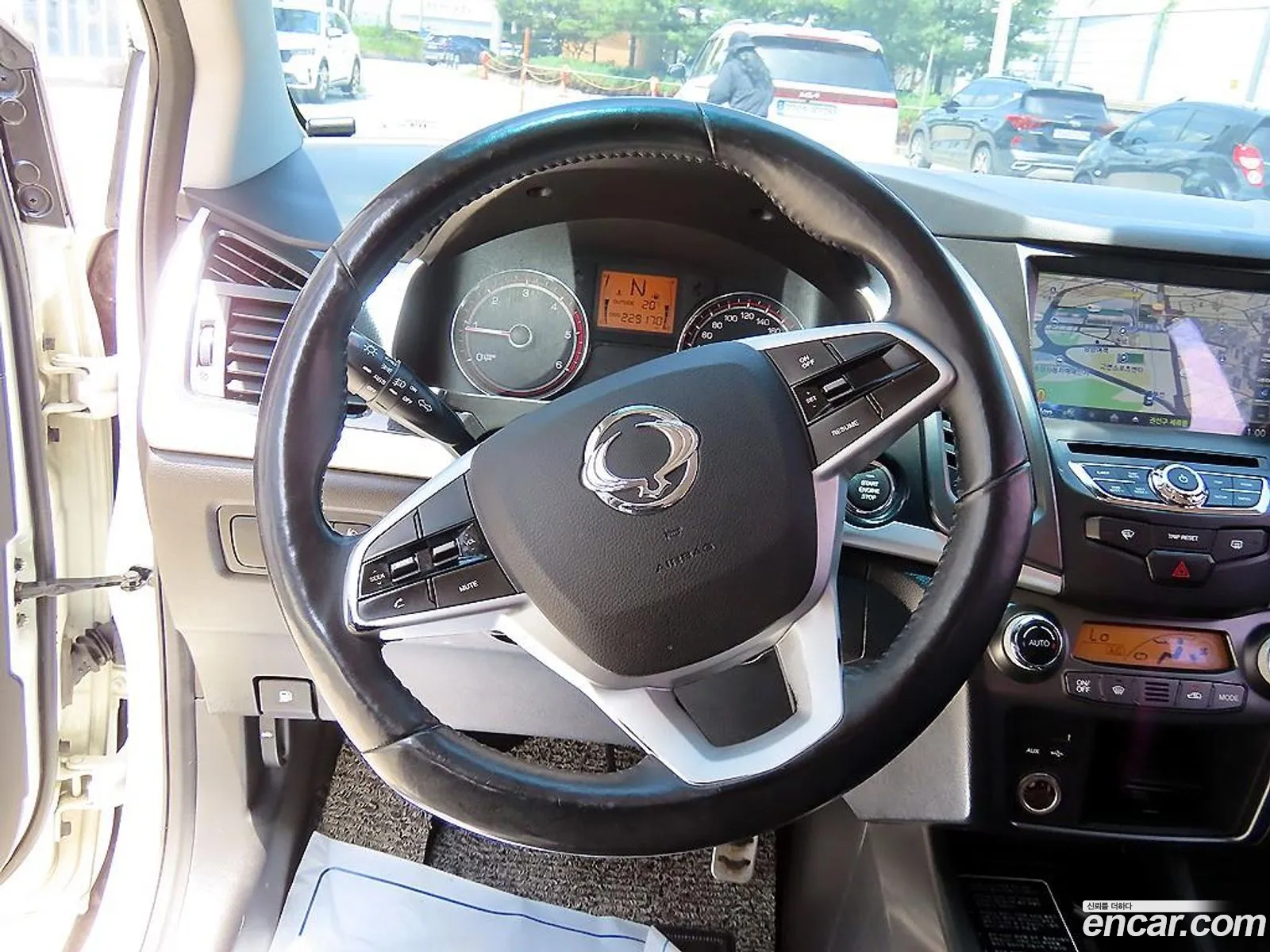 KG Mobility (SsangYong) Style Korando C 2017 — 15