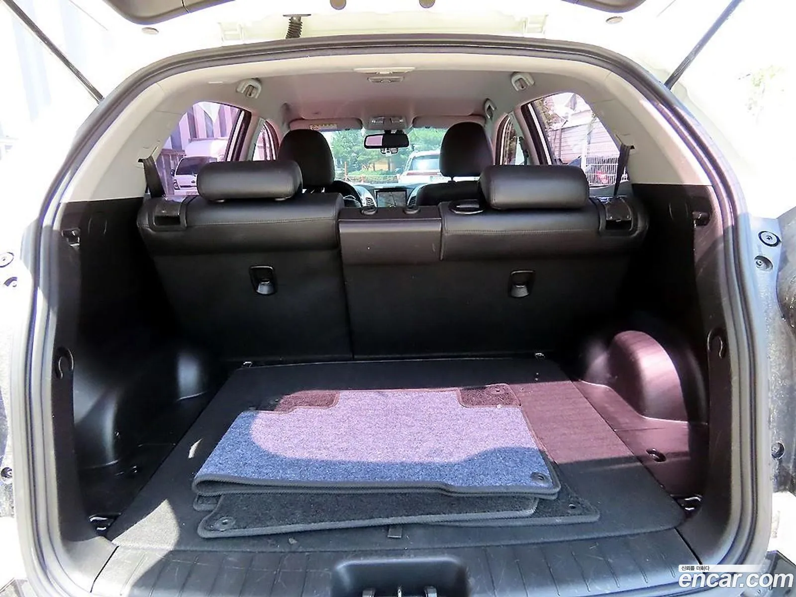 KG Mobility (SsangYong) Style Korando C 2017 — 19
