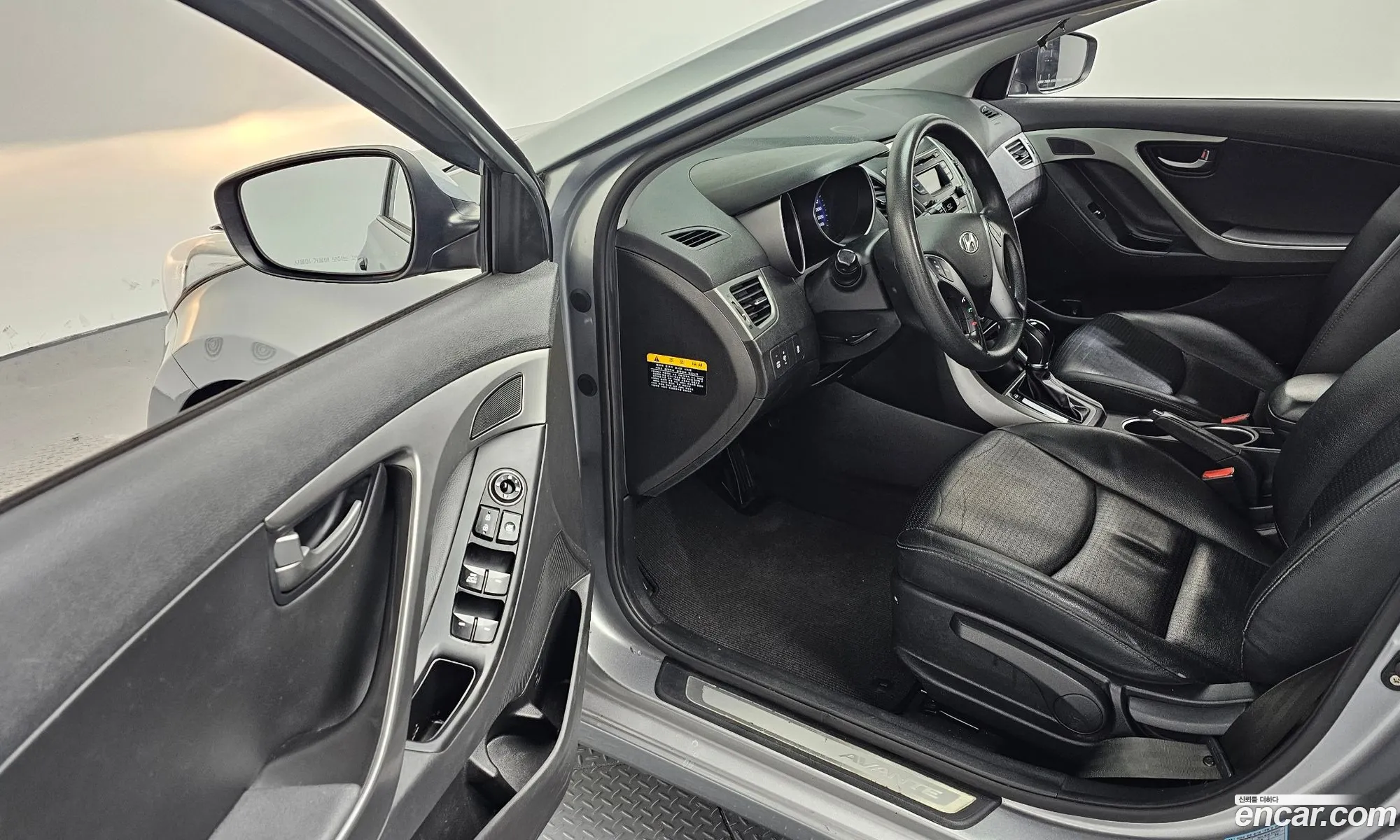 Hyundai Elantra 2015 — 11