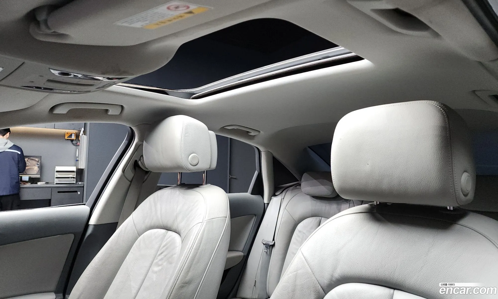 Audi A6 2015 — 11