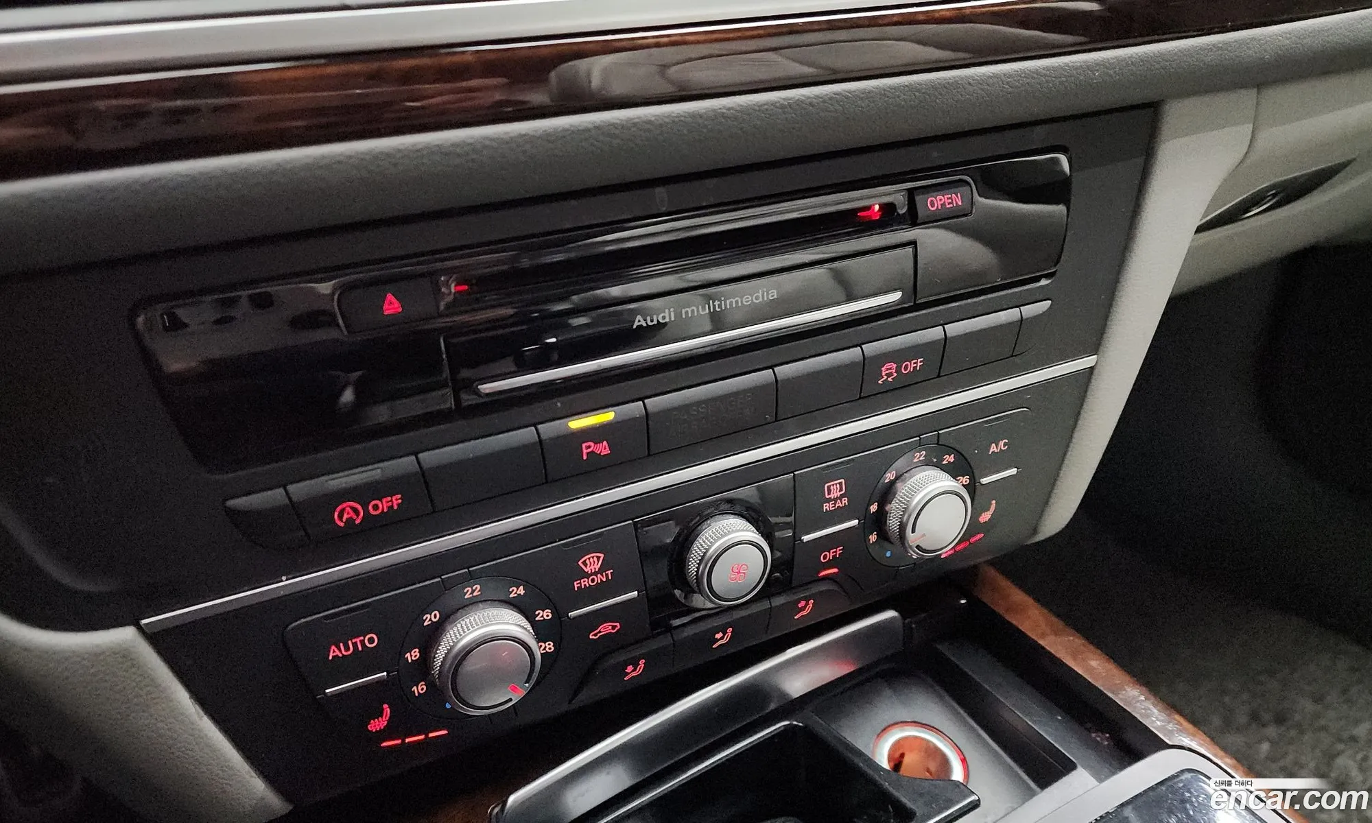 Audi A6 2015 — 2