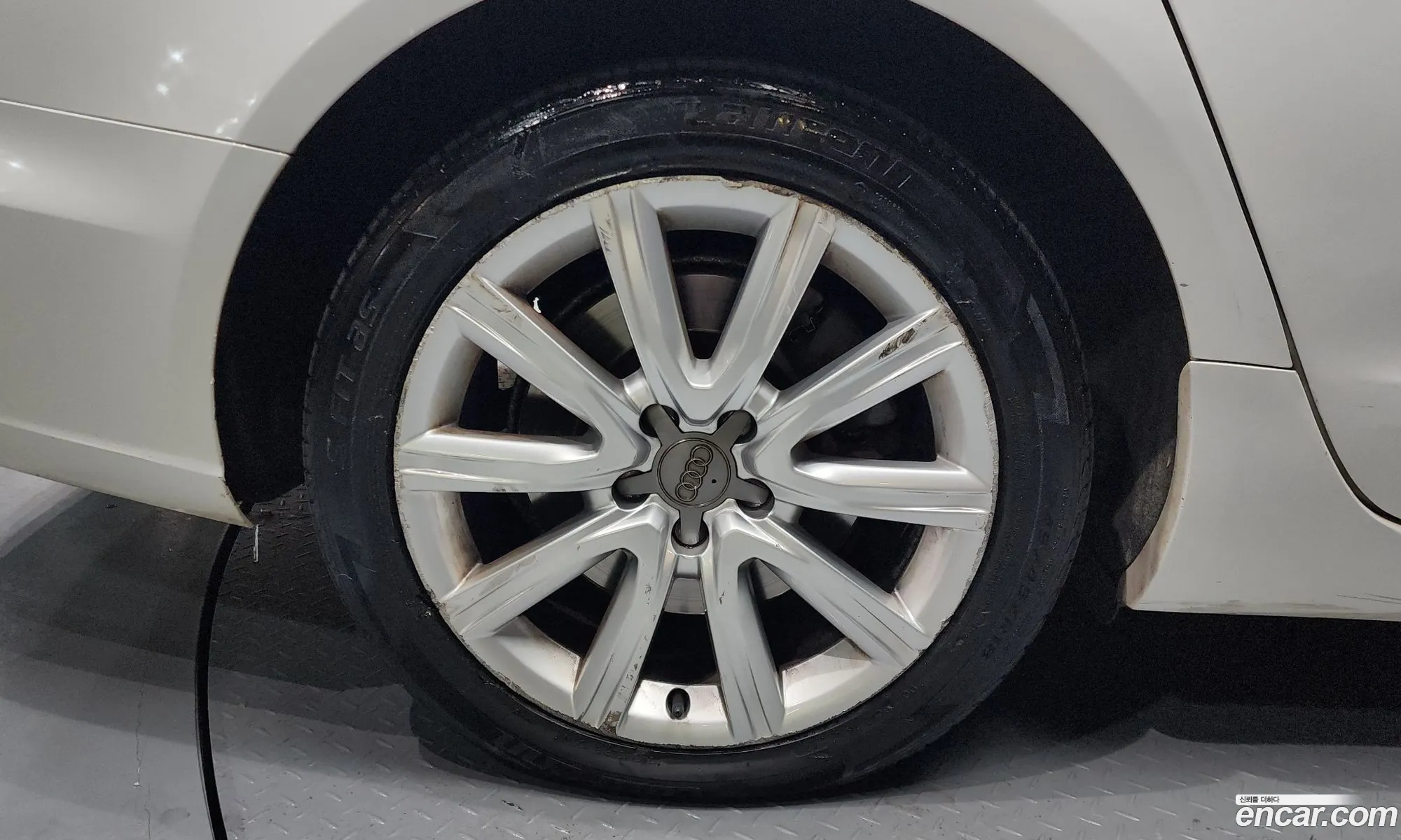 Audi A6 2015 — 17