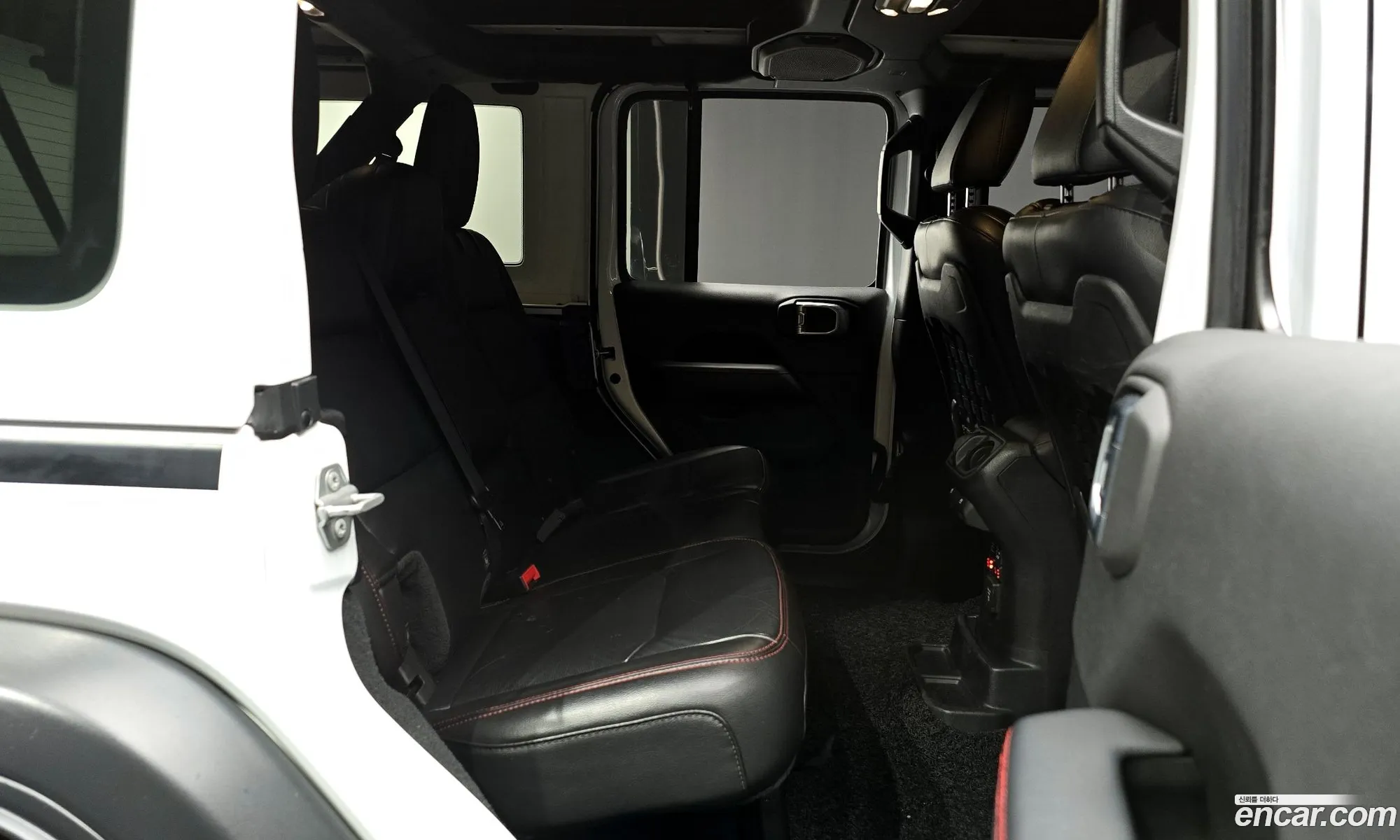 Jeep Wrangler 2020 — 6