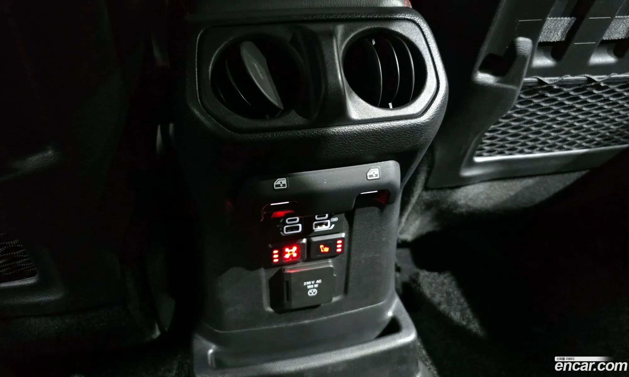 Jeep Wrangler 2020 — 19