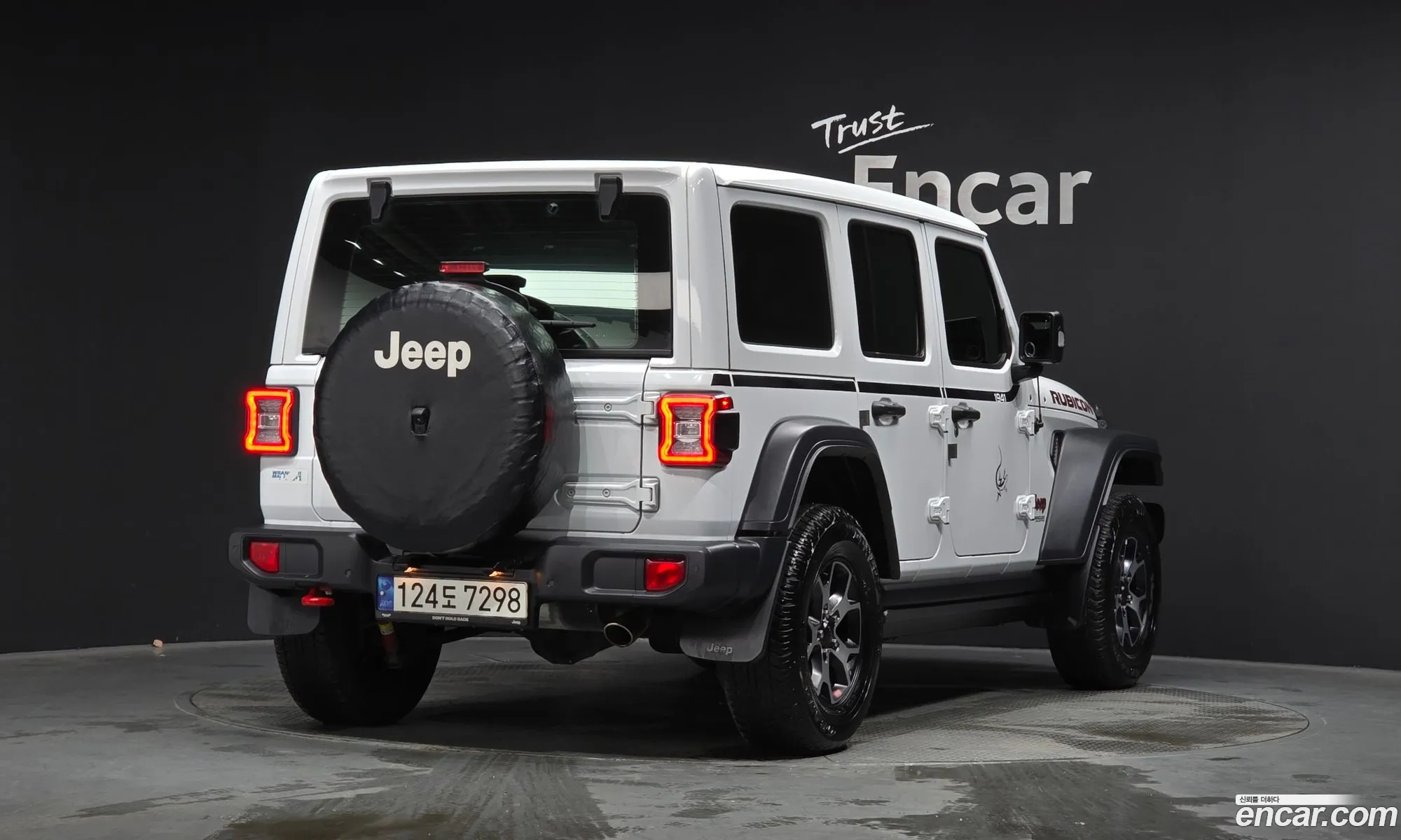 Jeep Wrangler 2020 — 18