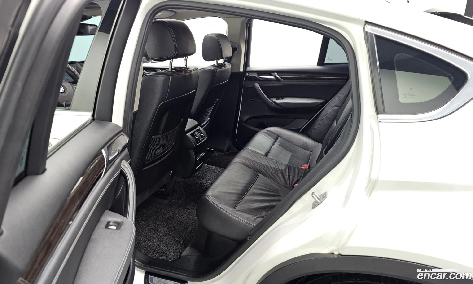BMW X4 2015 — 12