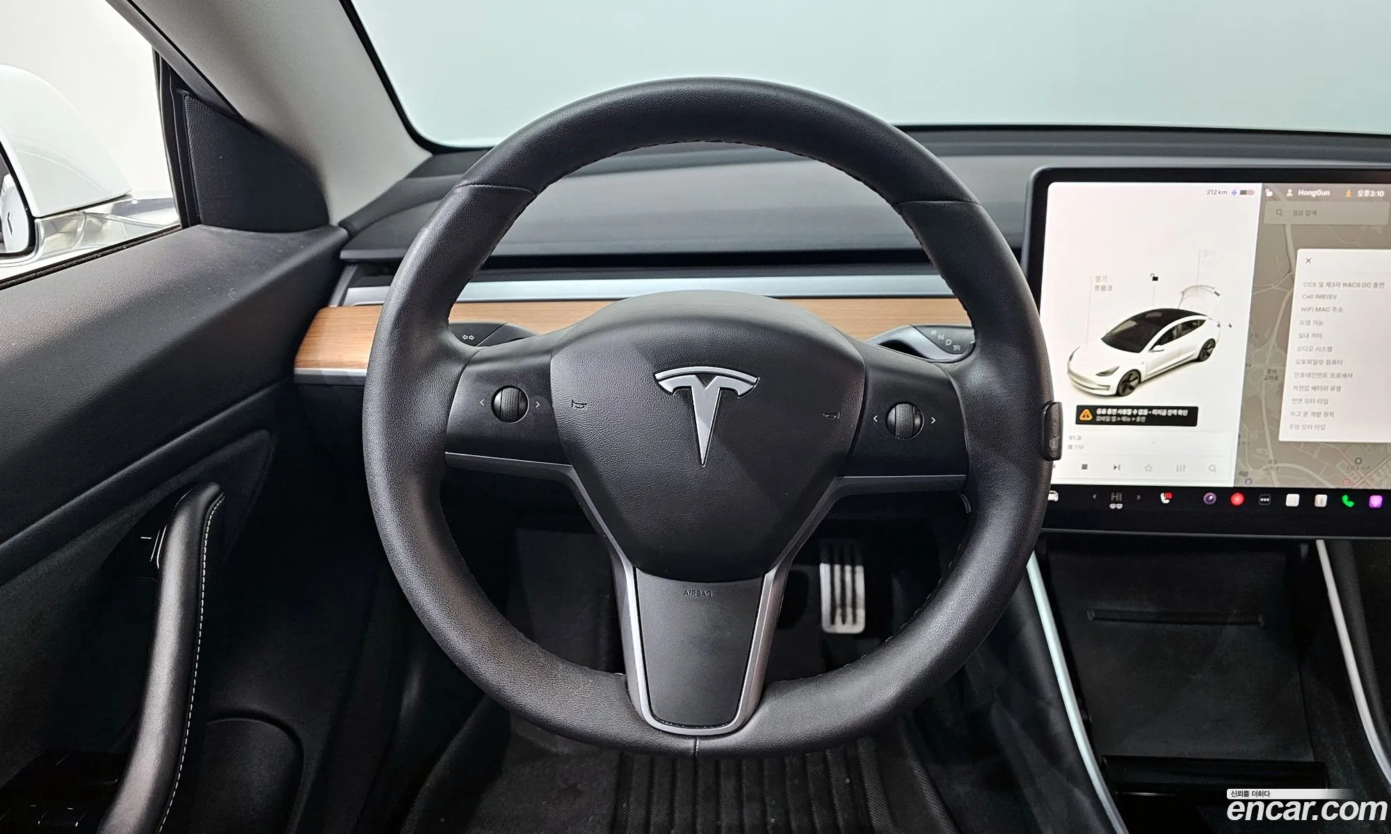 Tesla Model 3 2020 5YJ3E1EB6LF695220 — 3