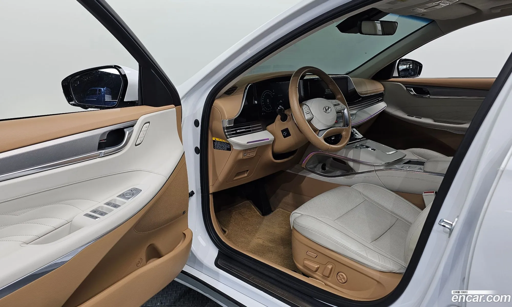 Hyundai Grandeur IG 2019 — 17