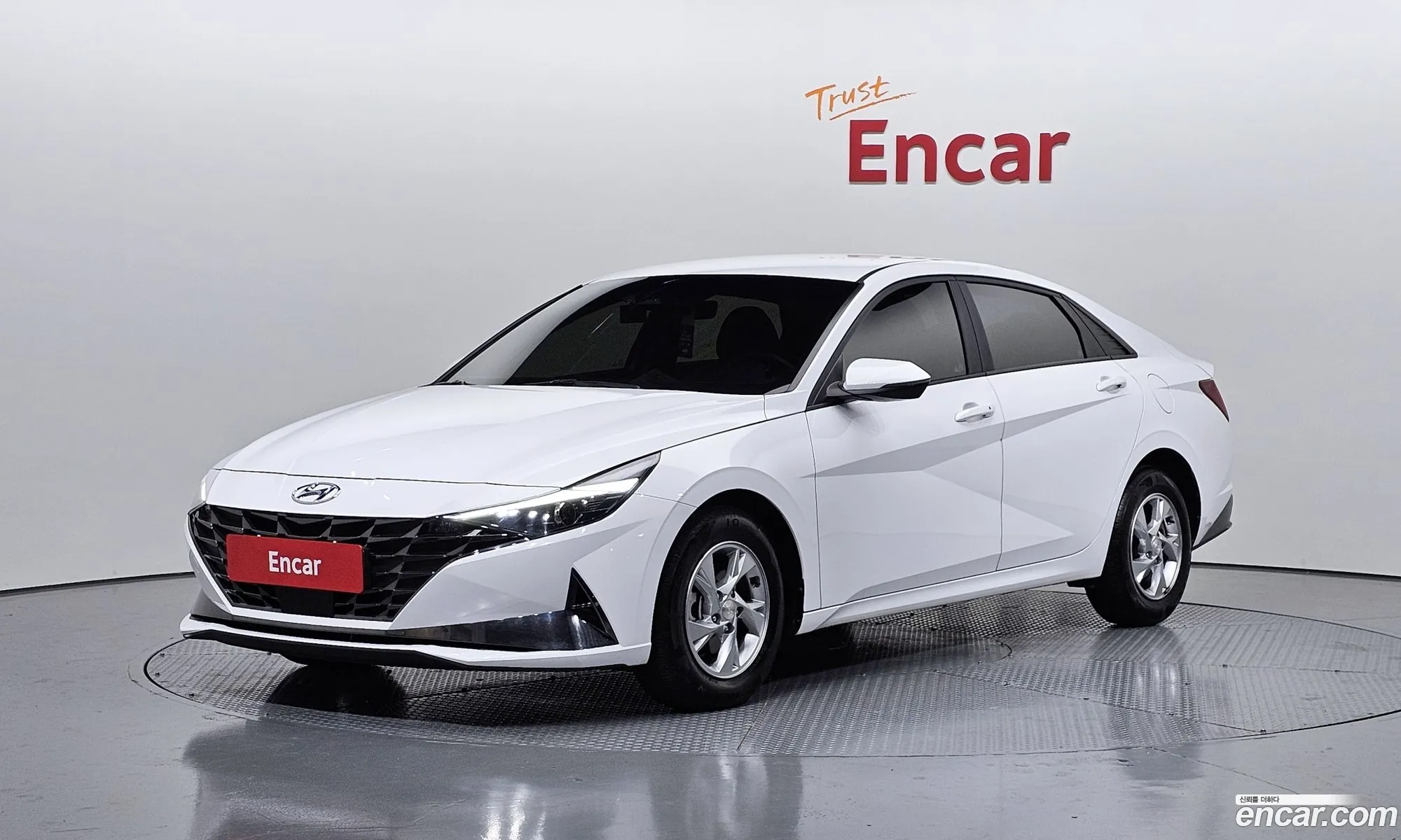 Hyundai Elantra 2021 — 17