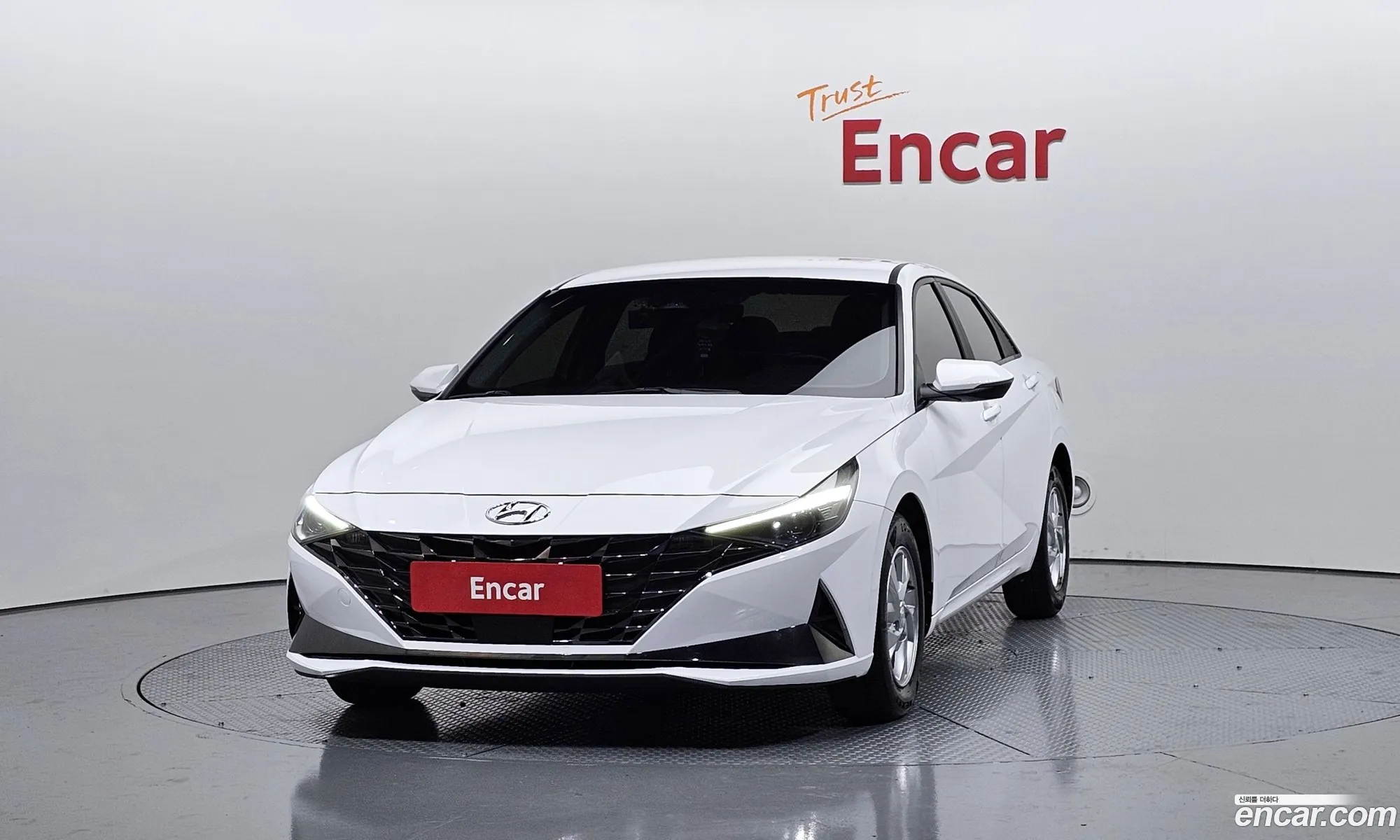 Hyundai Elantra 2021 — 3