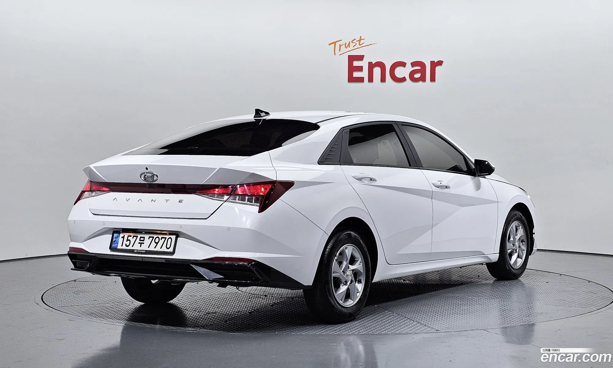 Hyundai Elantra 2021 — 11