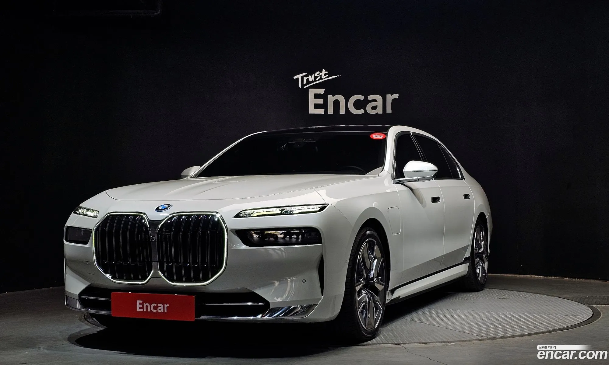 BMW 7 Series 2023 — 18