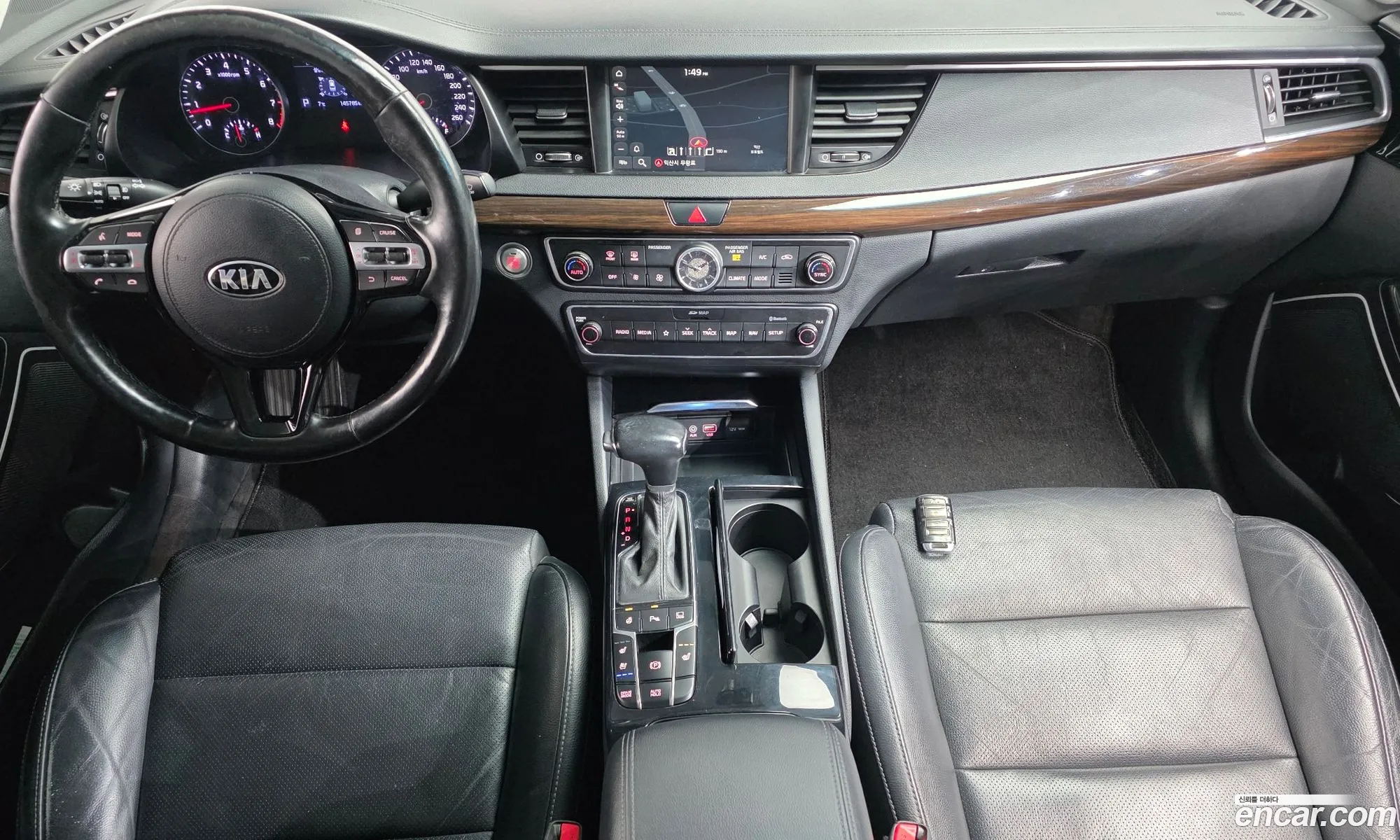 Kia K7 2019 — 10