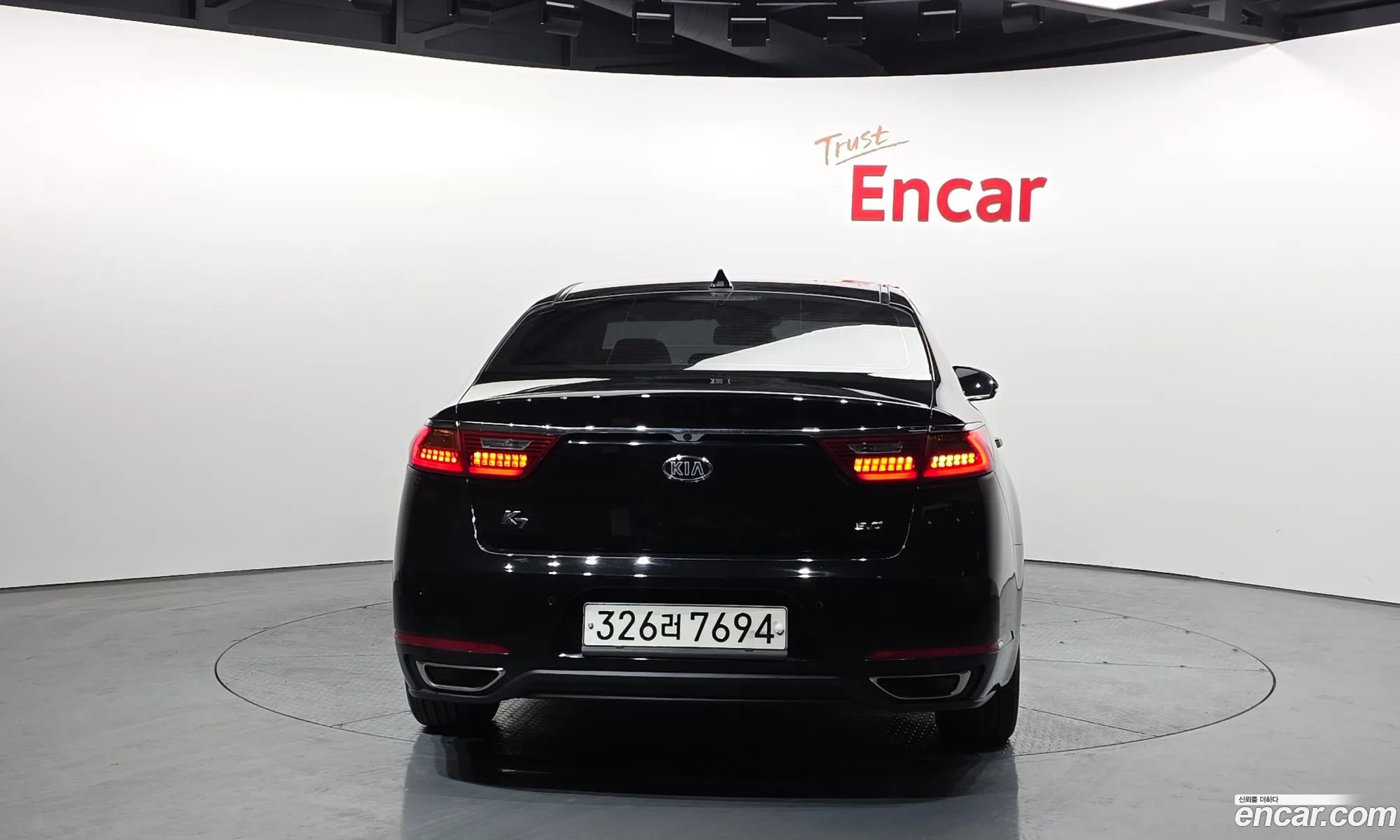Kia K7 2019 — 14