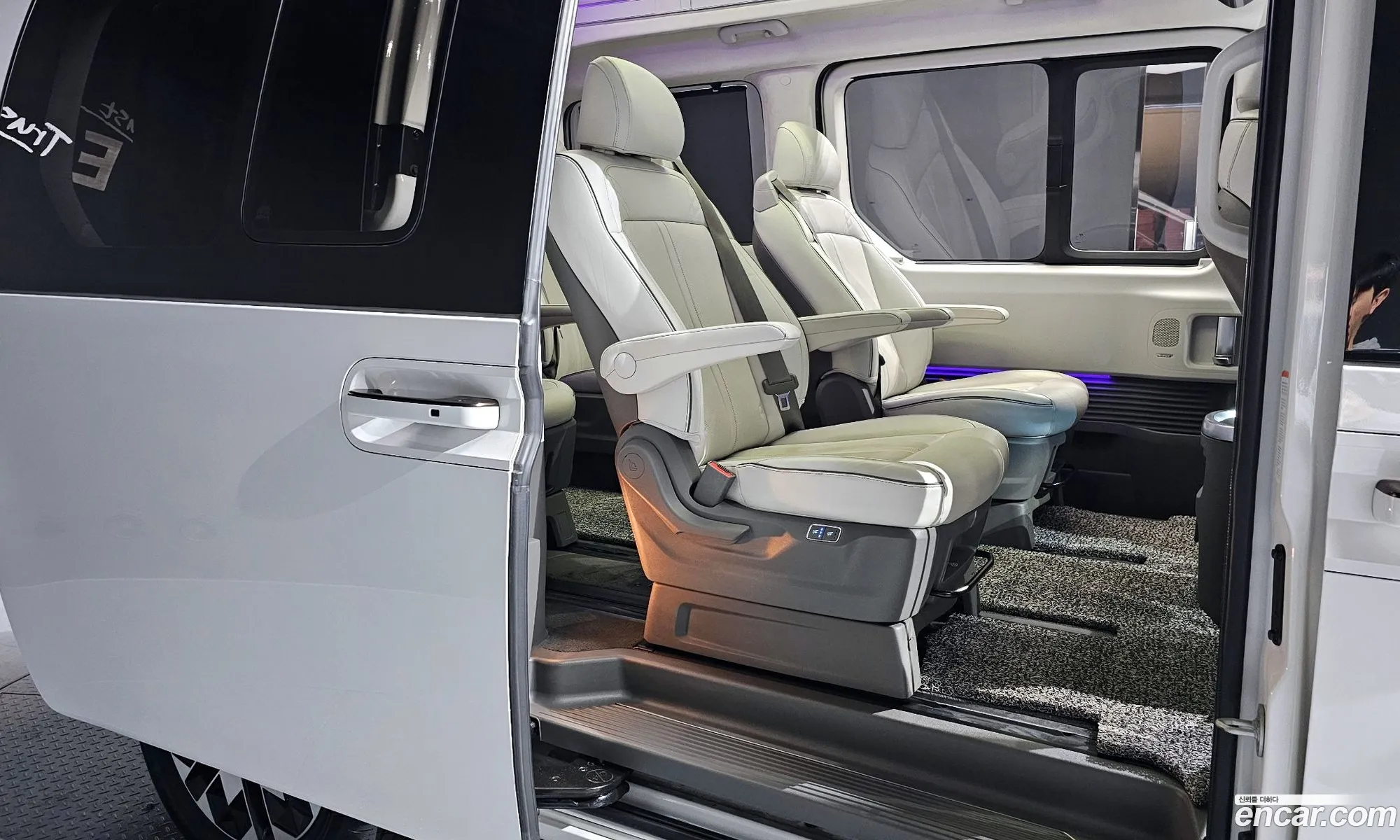 Hyundai Staria 2022 — 8