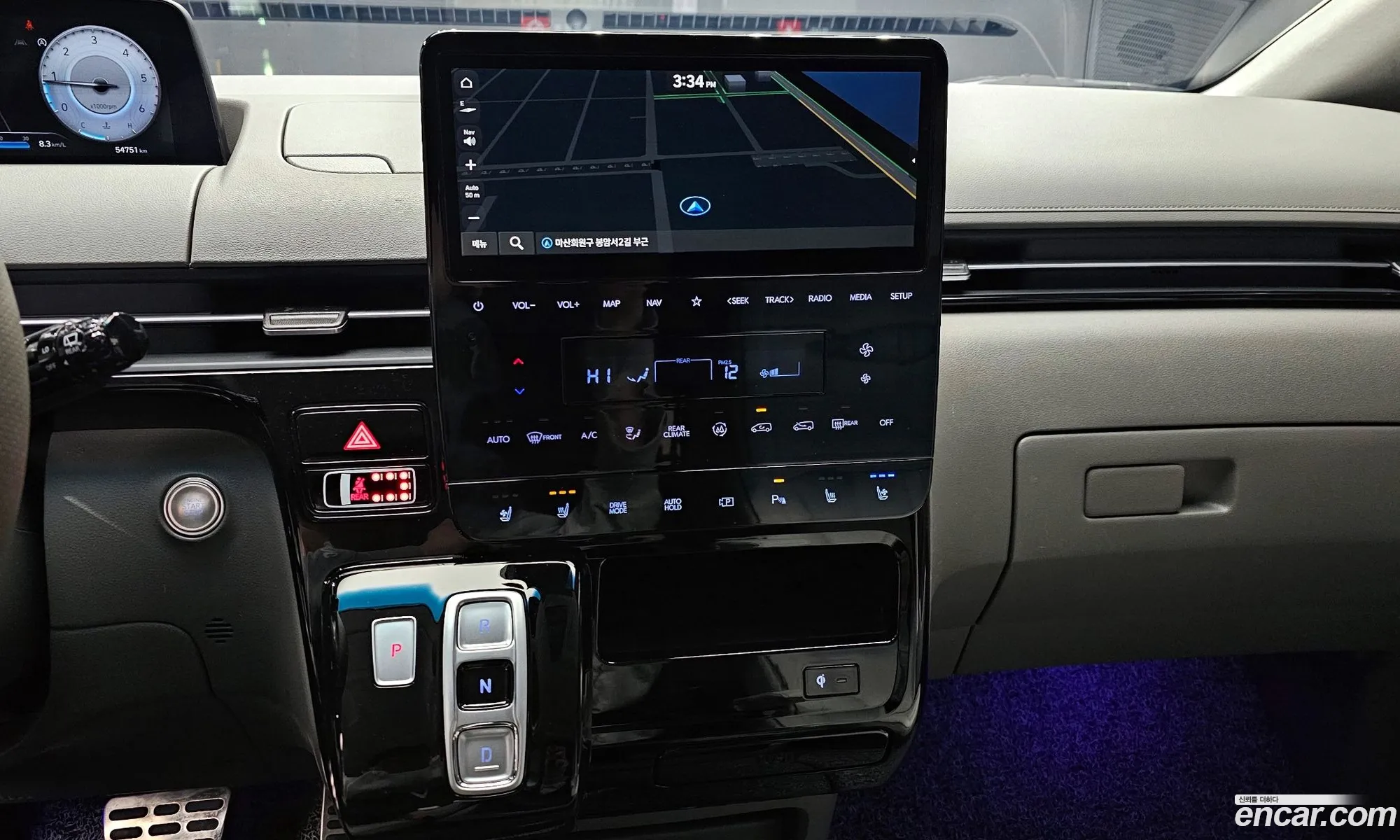 Hyundai Staria 2022 — 17