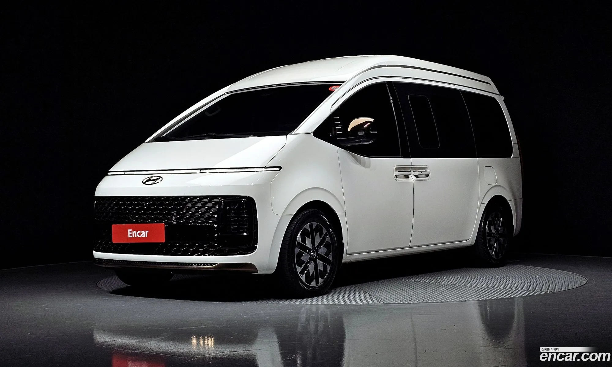 Hyundai Staria 2022 — 5