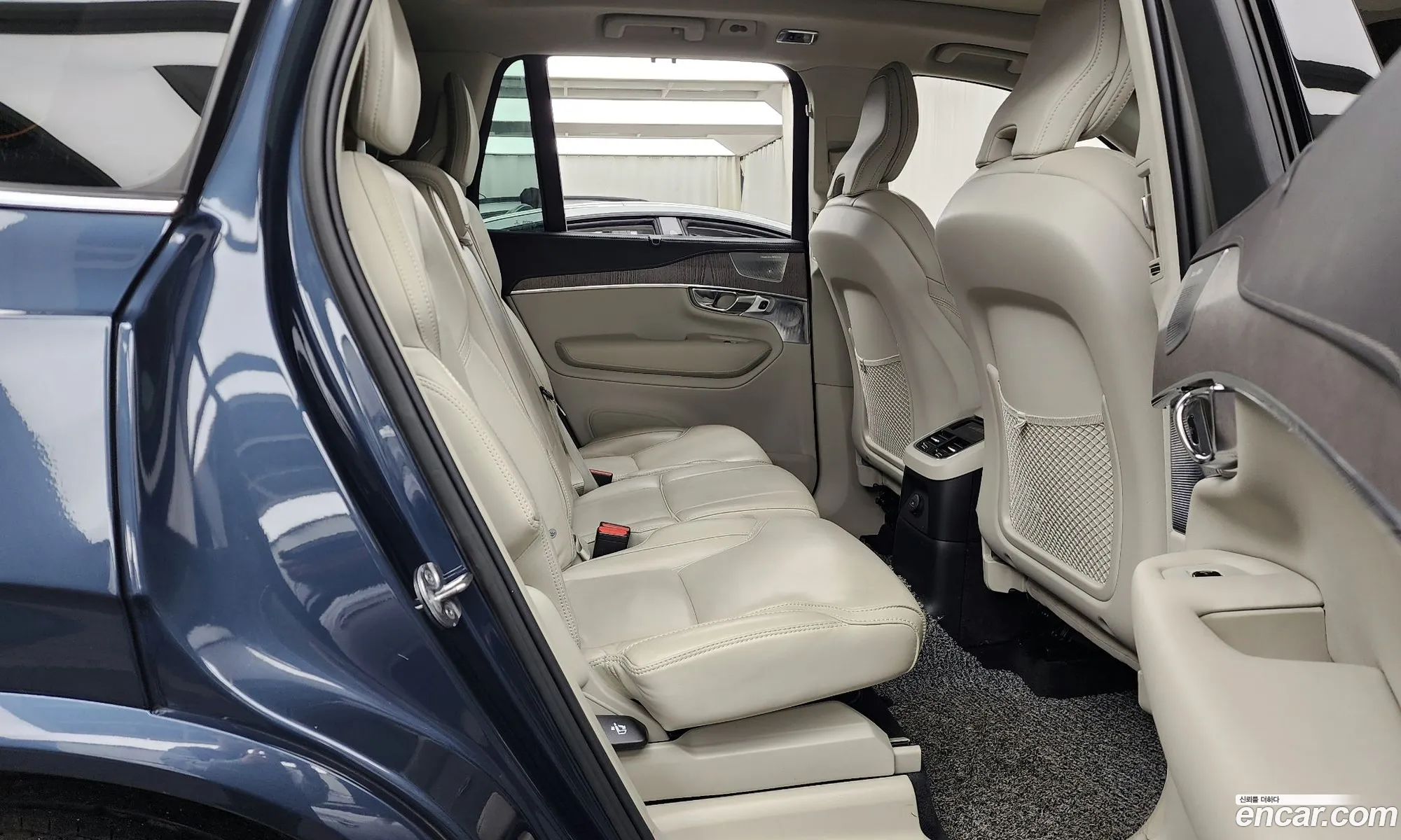 Volvo XC90 2022 YV1LFH60DN1841061 — 12
