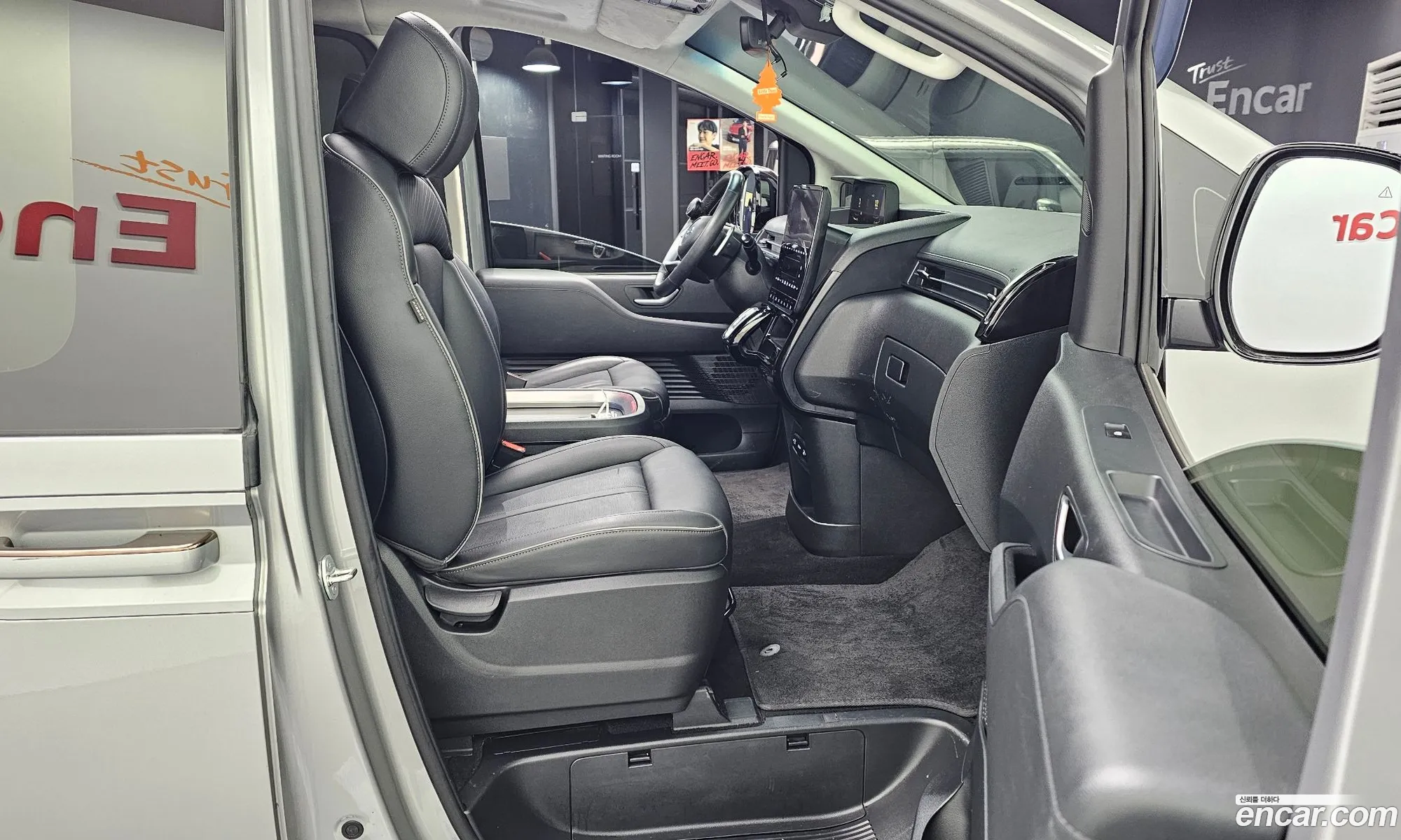 Hyundai Staria 2023 — 8