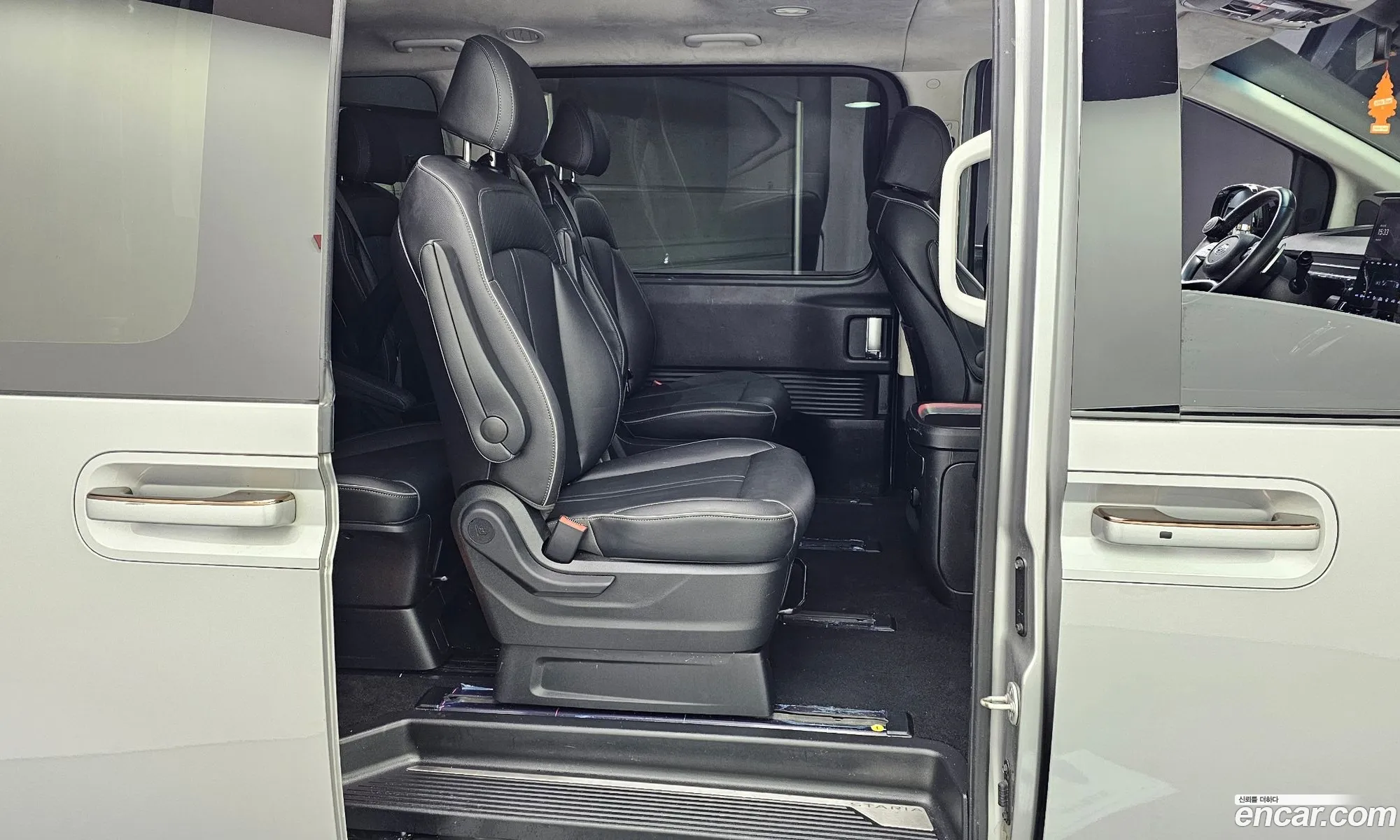 Hyundai Staria 2023 — 10