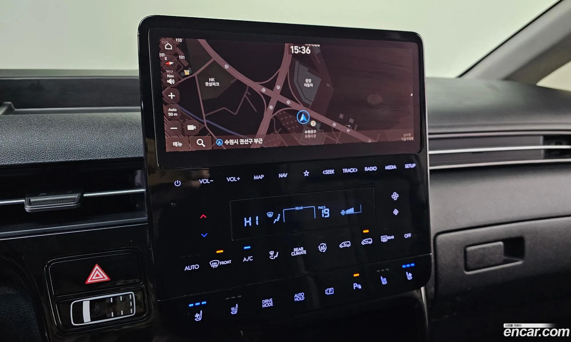 Hyundai Staria 2023 — 3