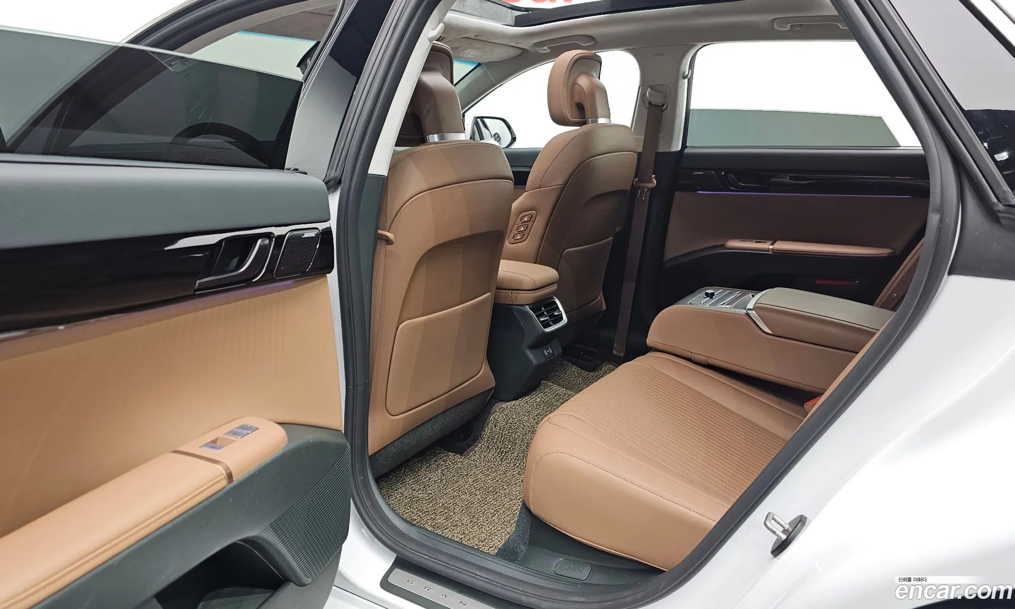 Hyundai Grandeur 2023 — 15