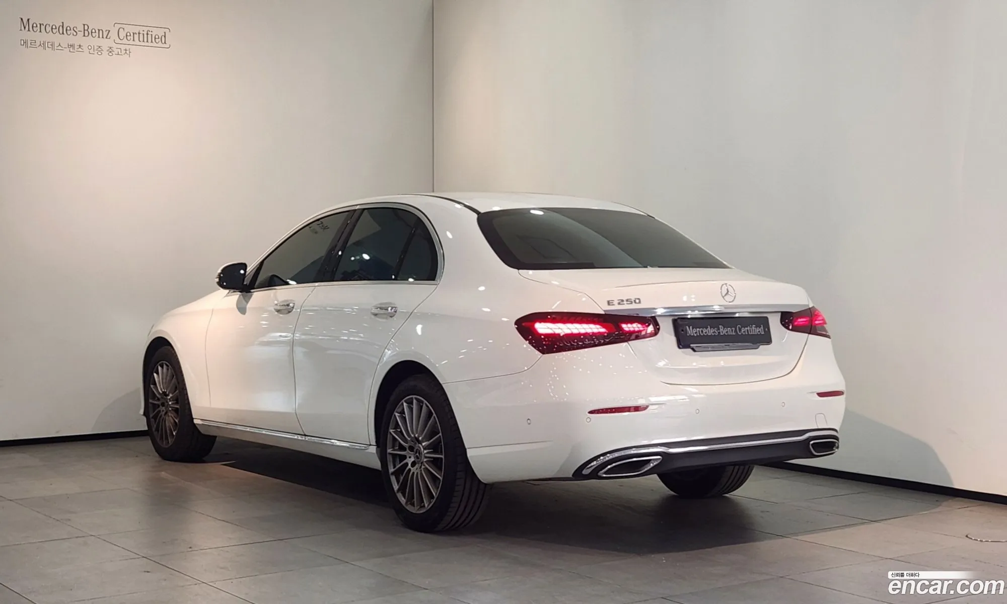 Mercedes-Benz E-Class W213 2022 — 14