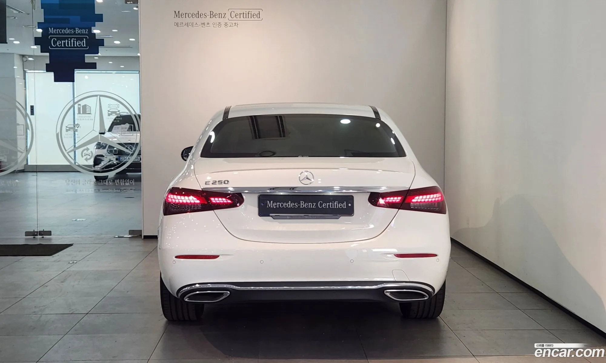 Mercedes-Benz E-Class W213 2022 — 19