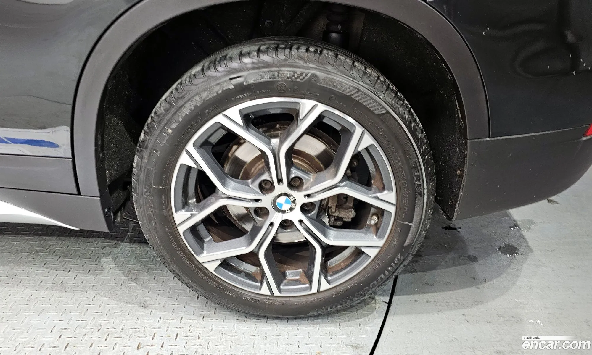 BMW X1 2021 WBA11DG08M5S94817 — 4