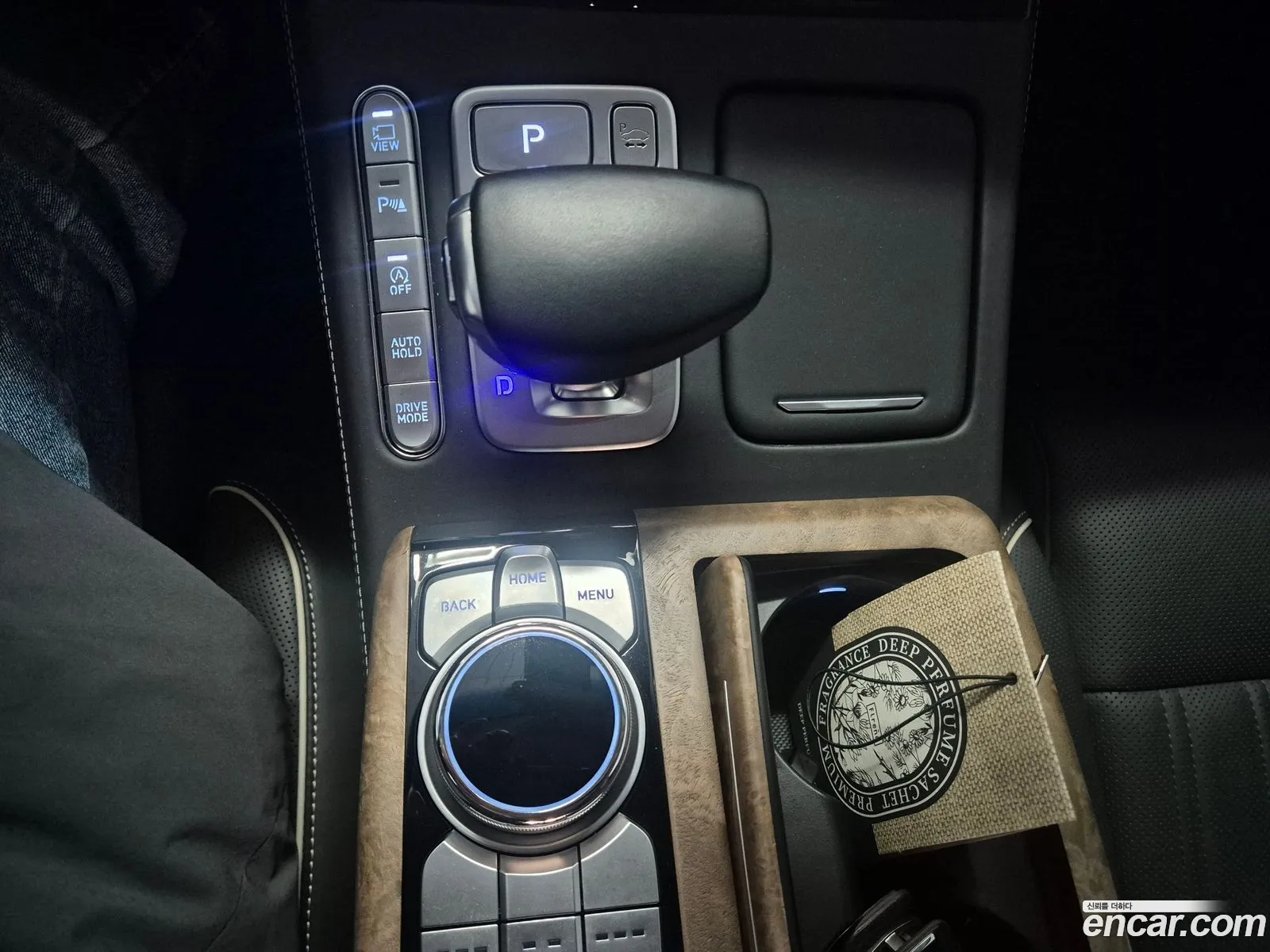 Genesis G90 2020 — 2