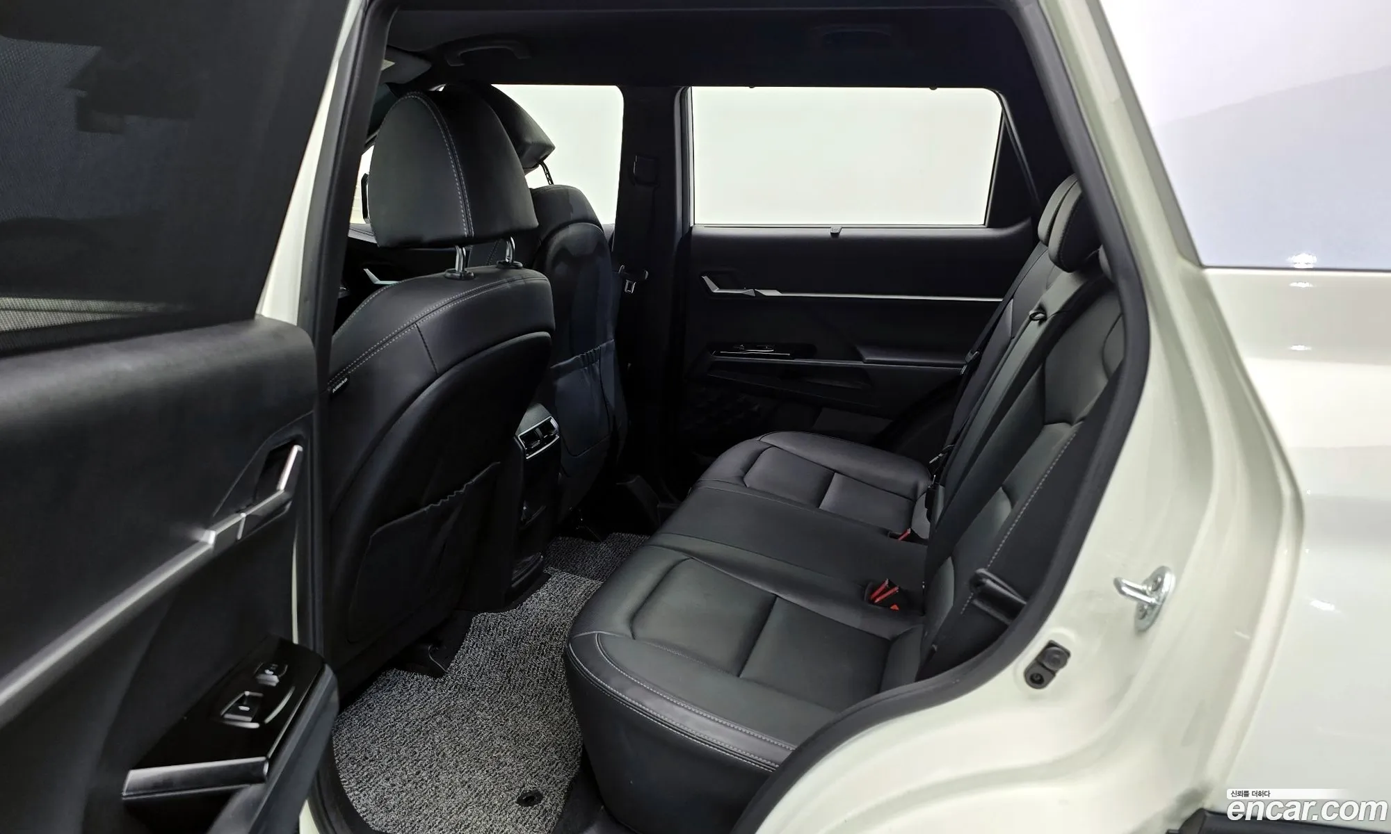 KG Mobility (SsangYong) Torres 2023 — 16