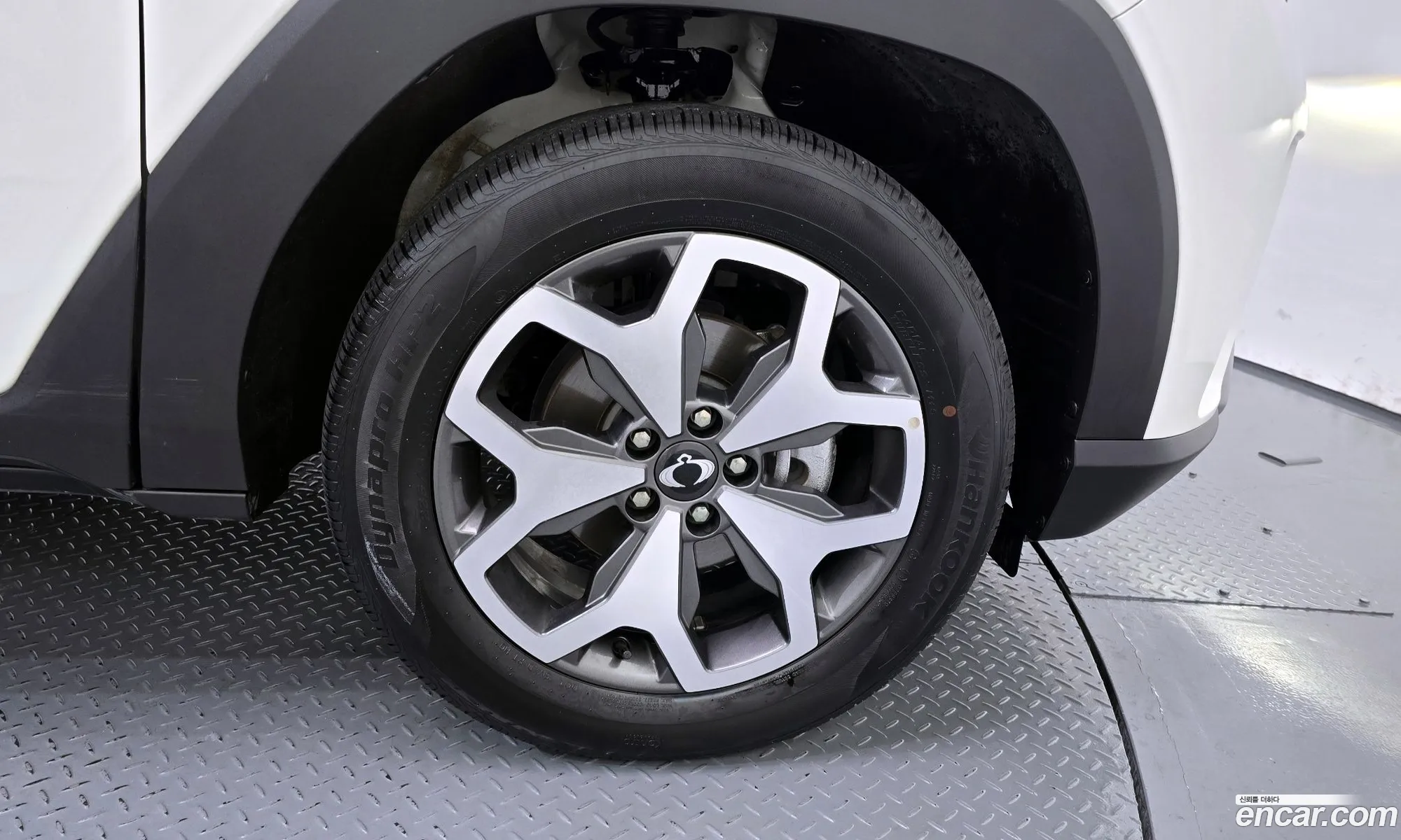 KG Mobility (SsangYong) Torres 2023 — 9