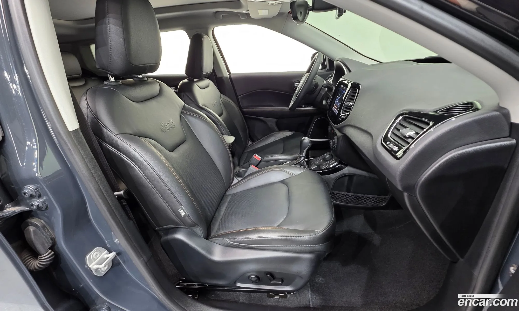 Jeep Compass 2018 3C4NJDCB9JT372366 — 13