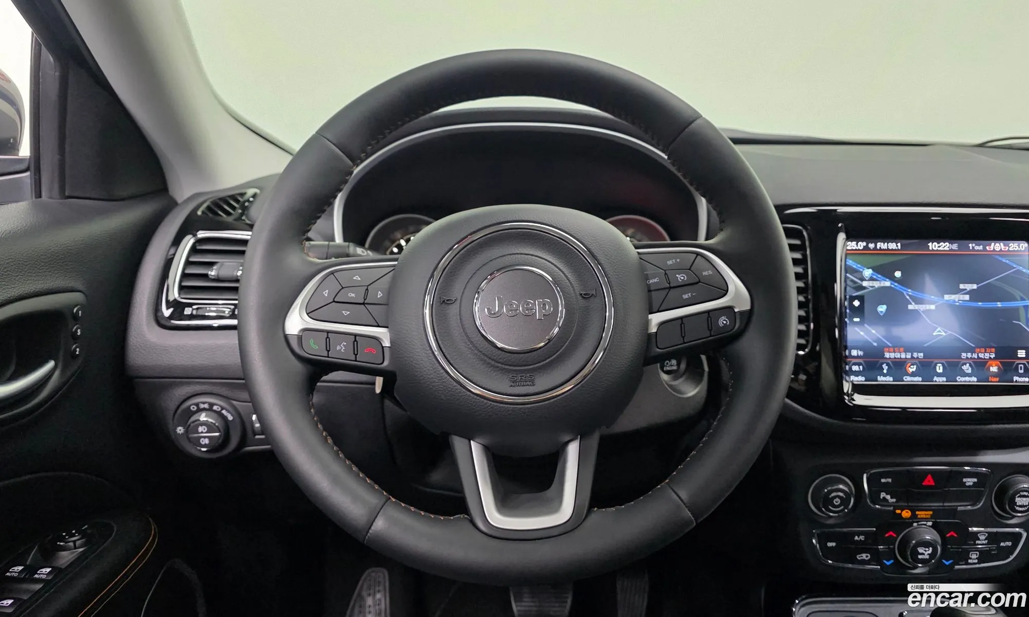 Jeep Compass 2018 3C4NJDCB9JT372366 — 7