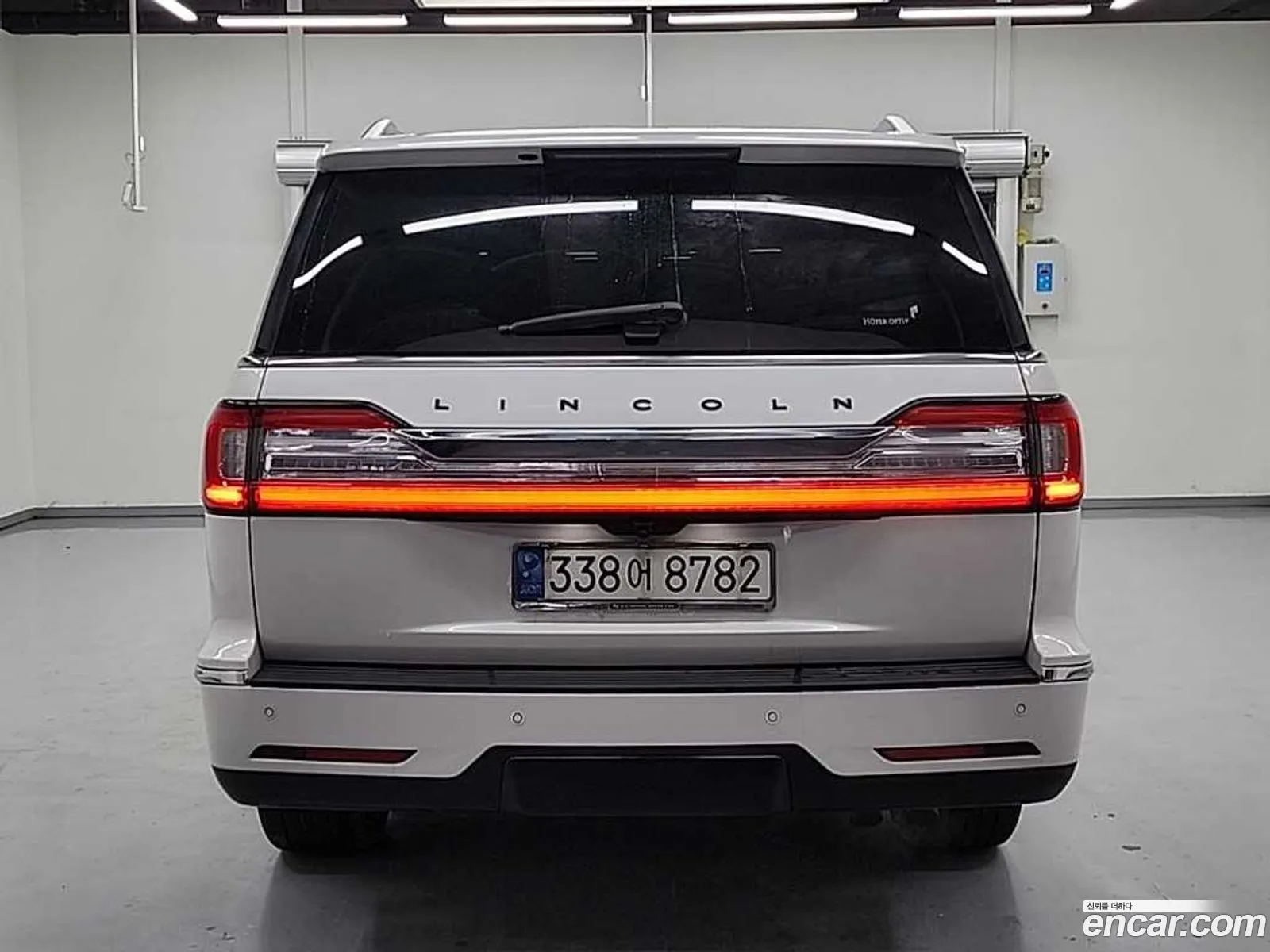 Lincoln Navigator 2019 — 10