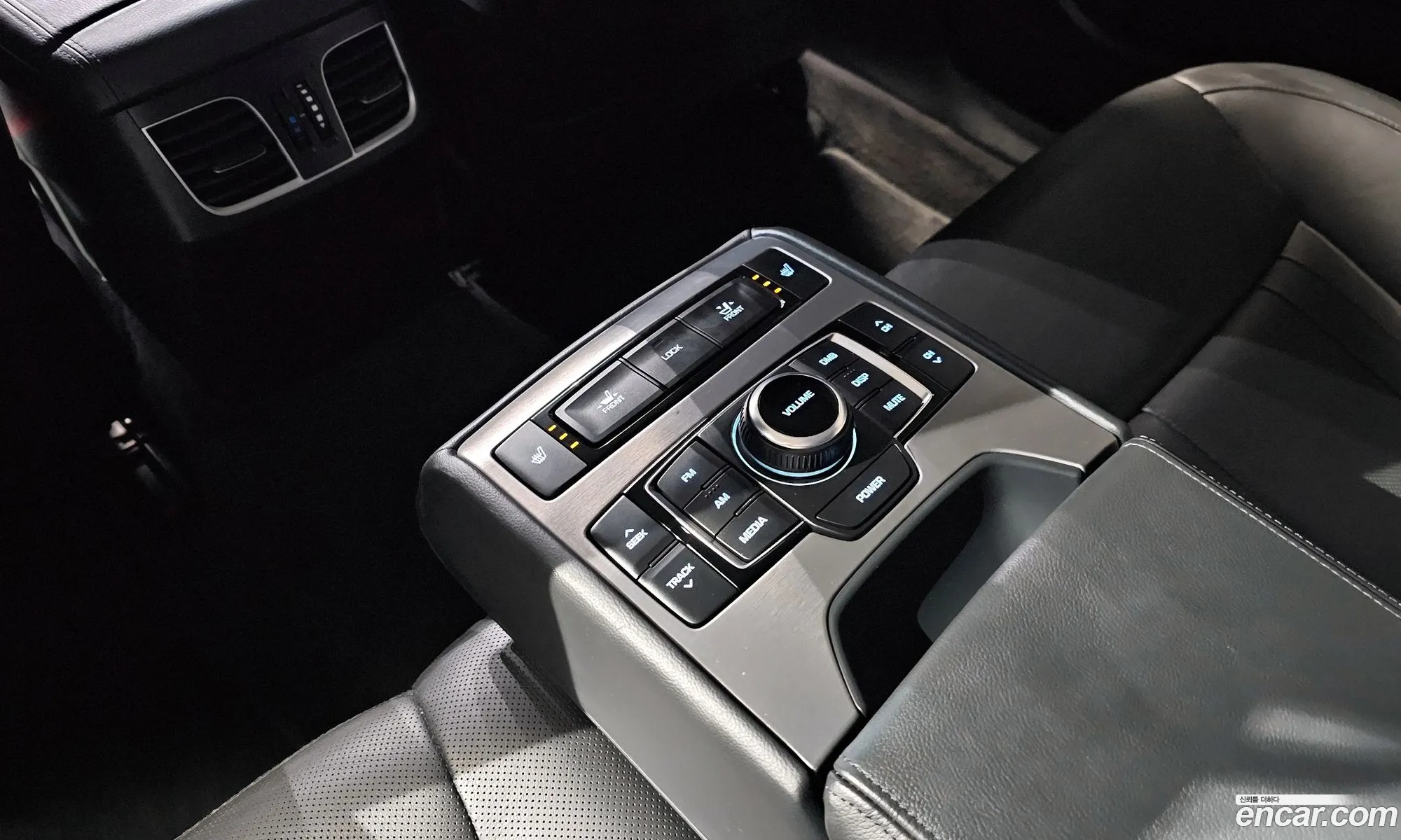Hyundai Genesis DH 2016 — 5