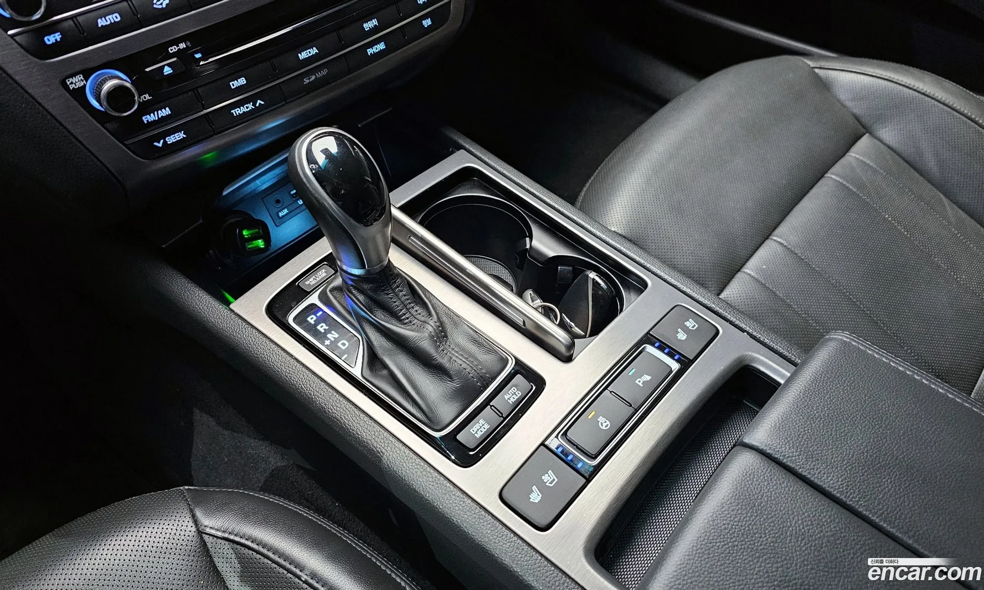 Hyundai Genesis DH 2016 — 12