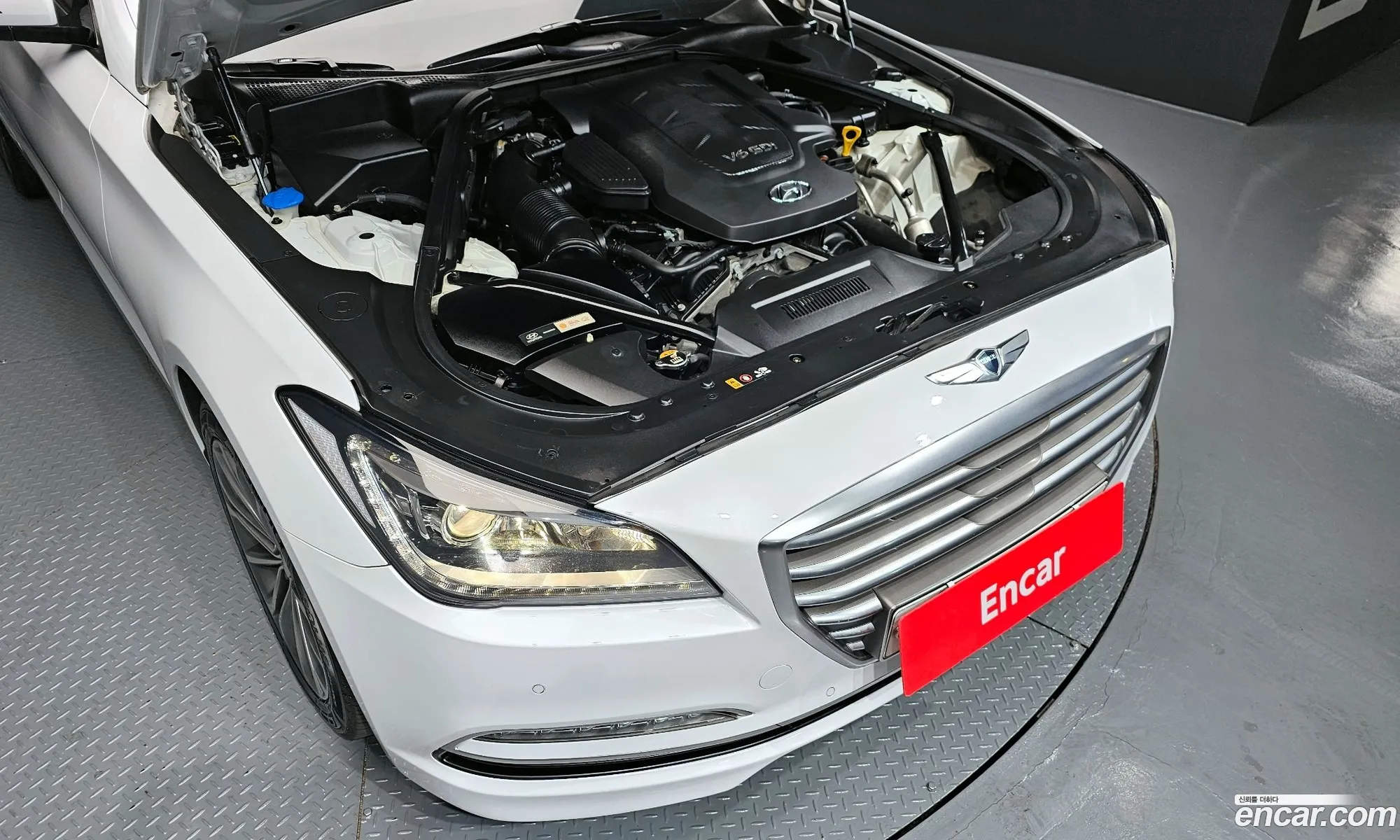 Hyundai Genesis DH 2016 — 4