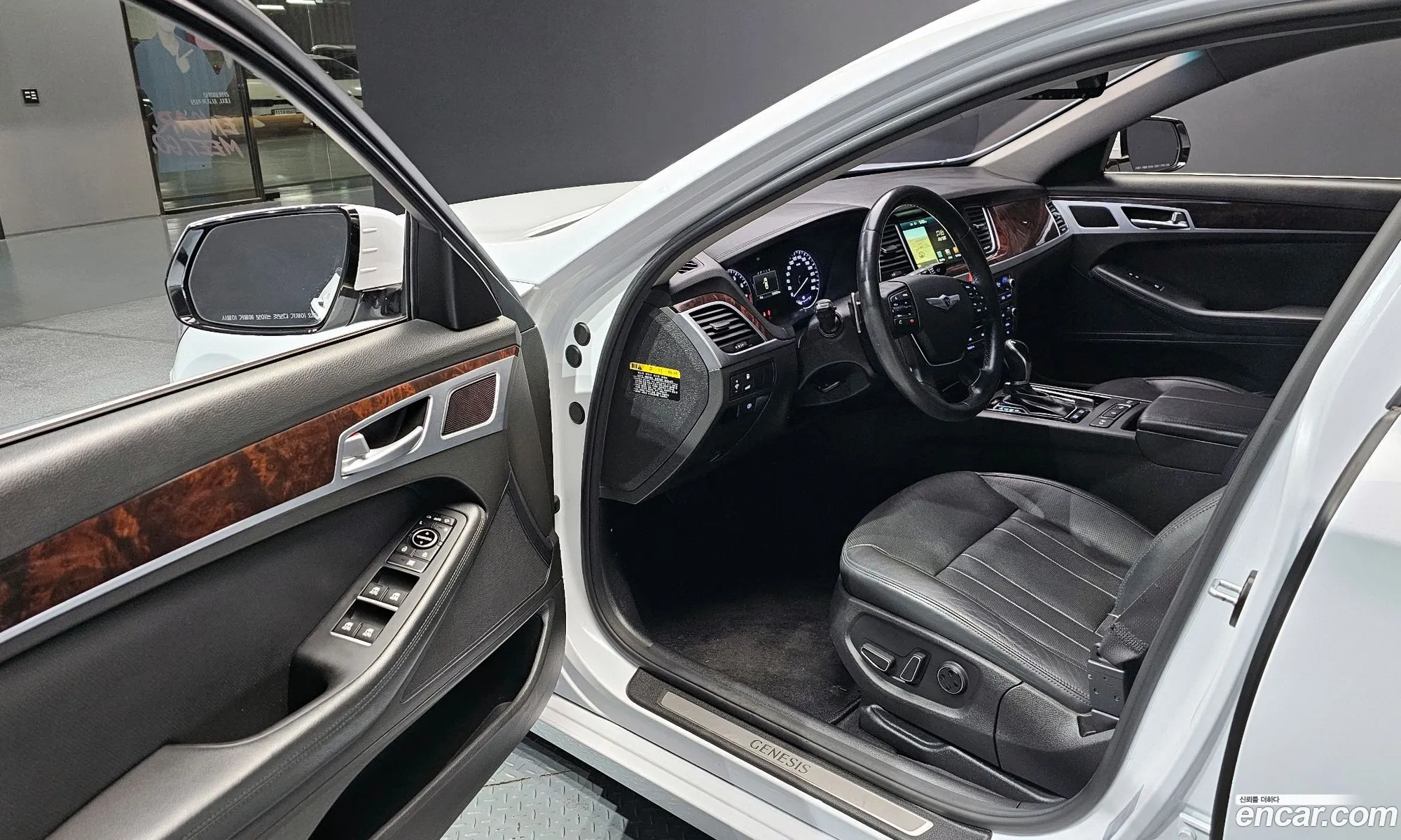 Hyundai Genesis DH 2016 — 7