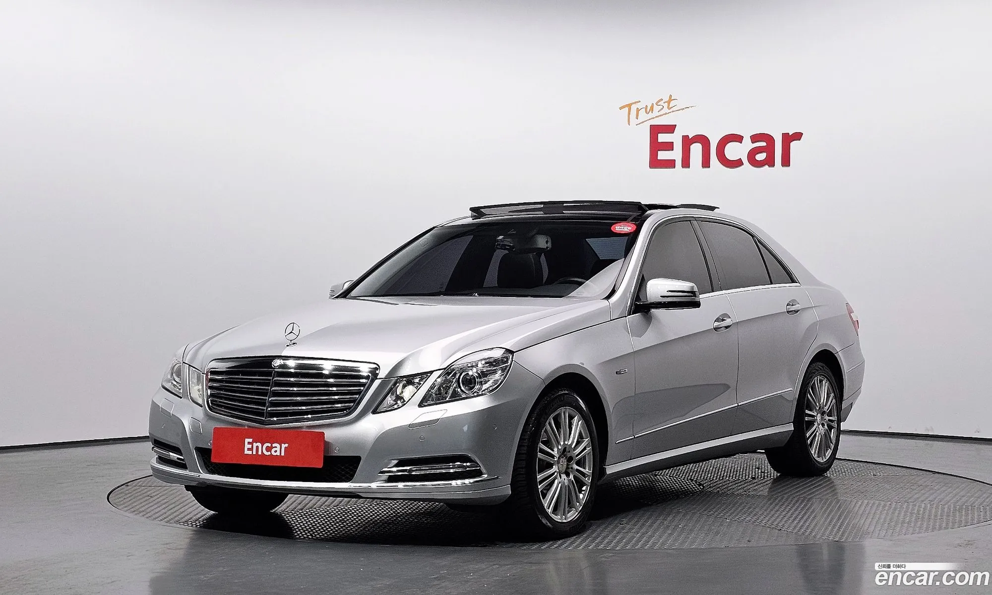 Mercedes-Benz E-Class W212 2012 WDDHF5FB4CA627568 — 7