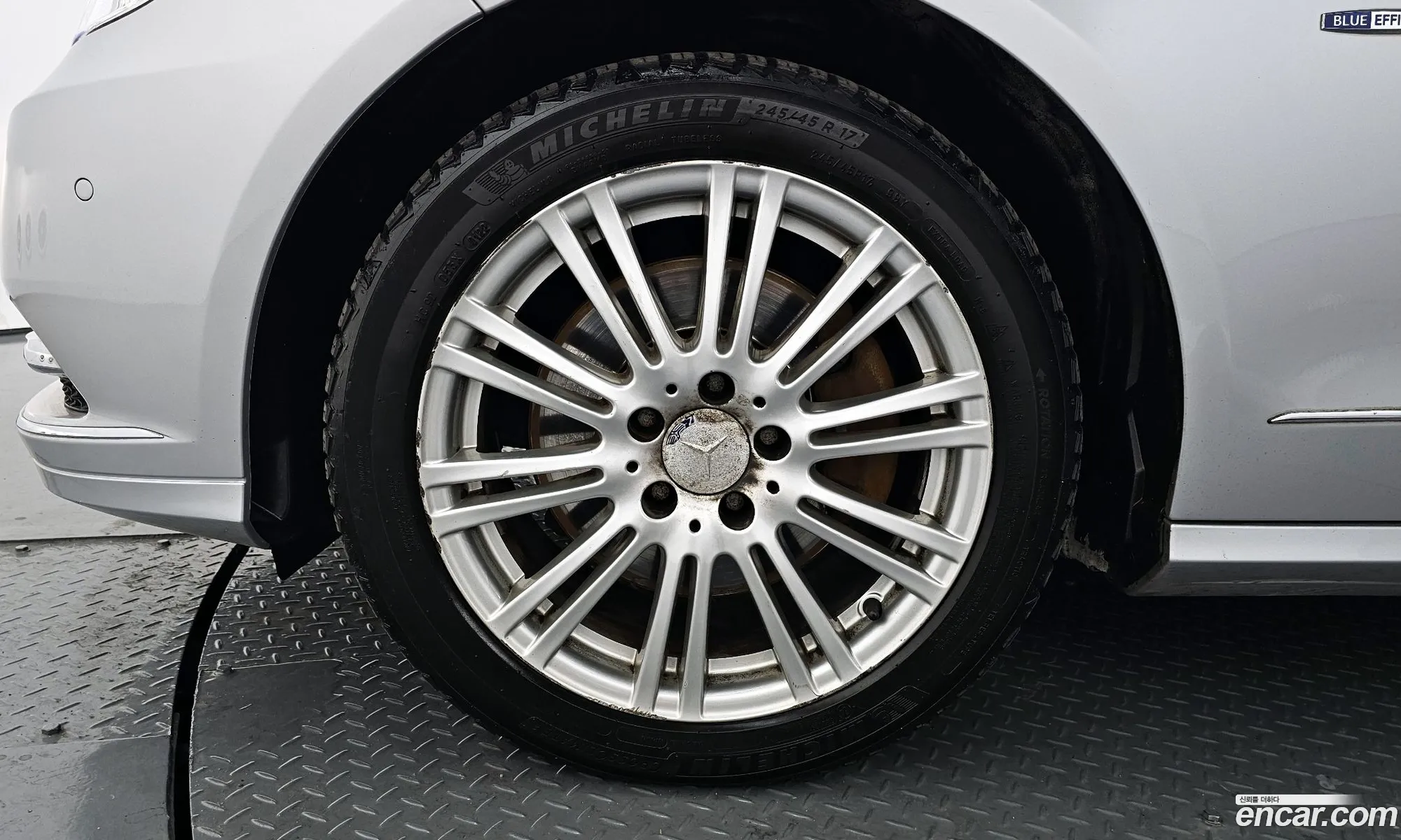 Mercedes-Benz E-Class W212 2012 WDDHF5FB4CA627568 — 18