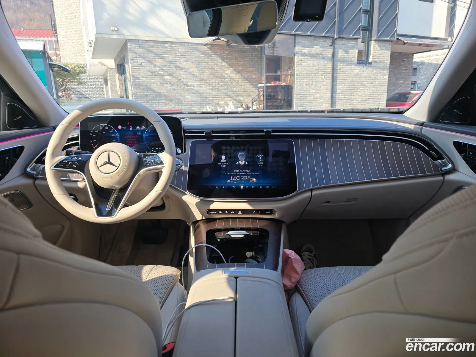 Mercedes-Benz E-Class W214 2025 — 15