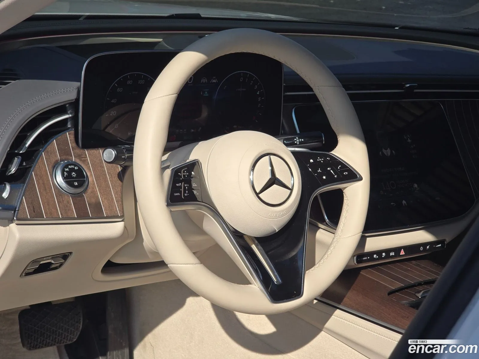 Mercedes-Benz E-Class W214 2025 — 8