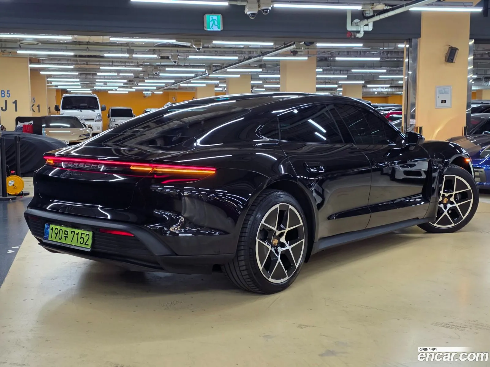 Porsche Taycan 2024 — 15