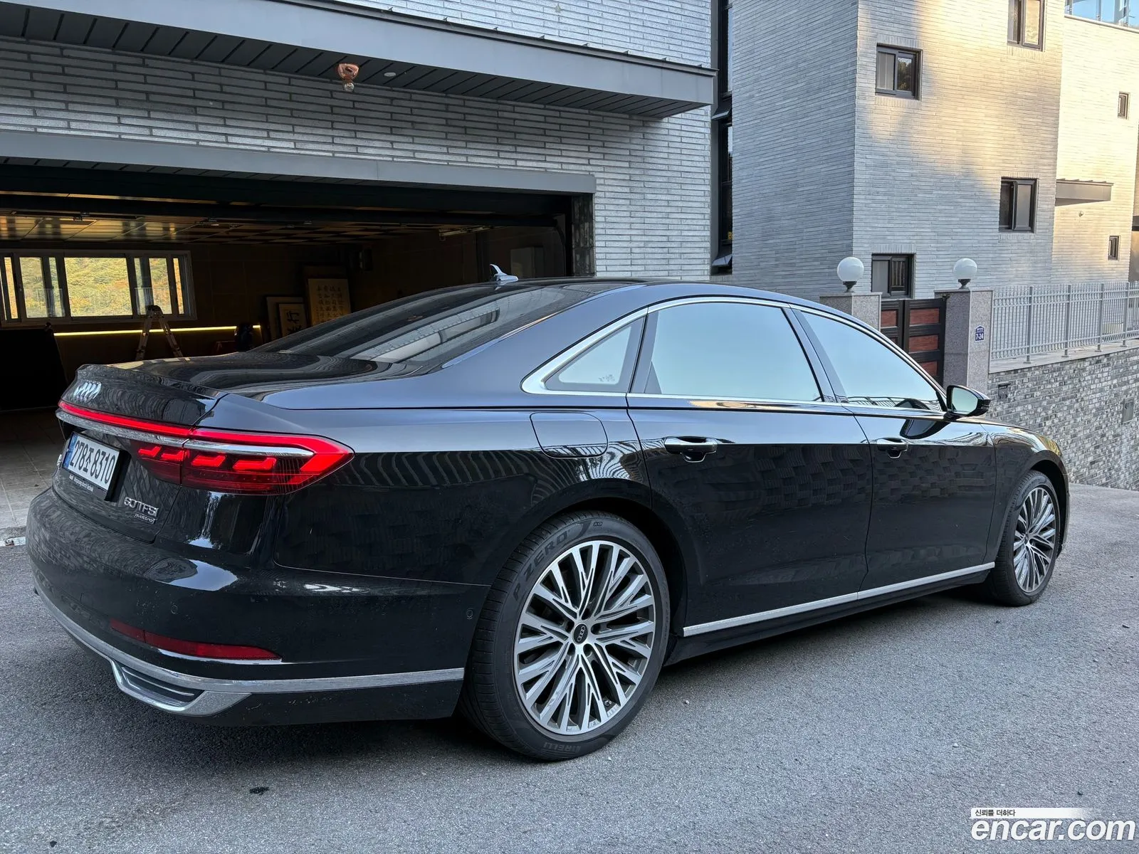Audi A8 2021 — 11