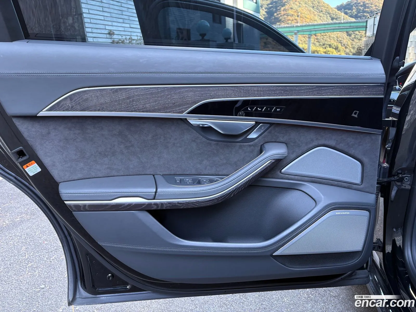 Audi A8 2021 — 10