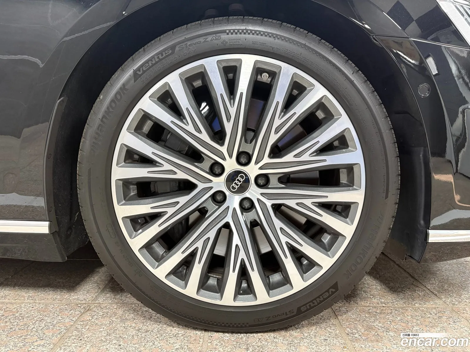 Audi A8 2021 — 7