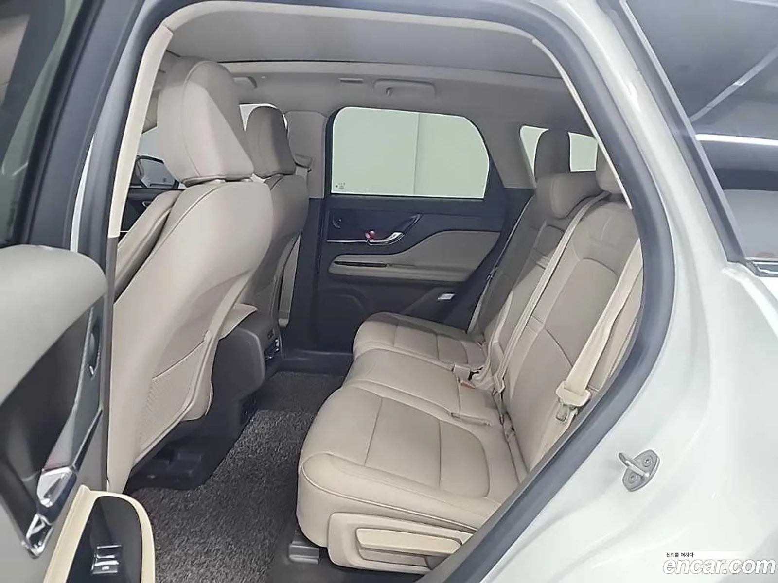 Lincoln Corsair 2021 — 11