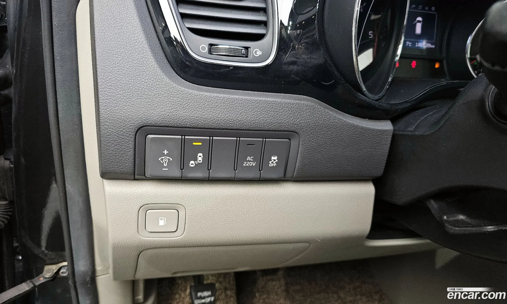 Kia Carnival 2018 — 19