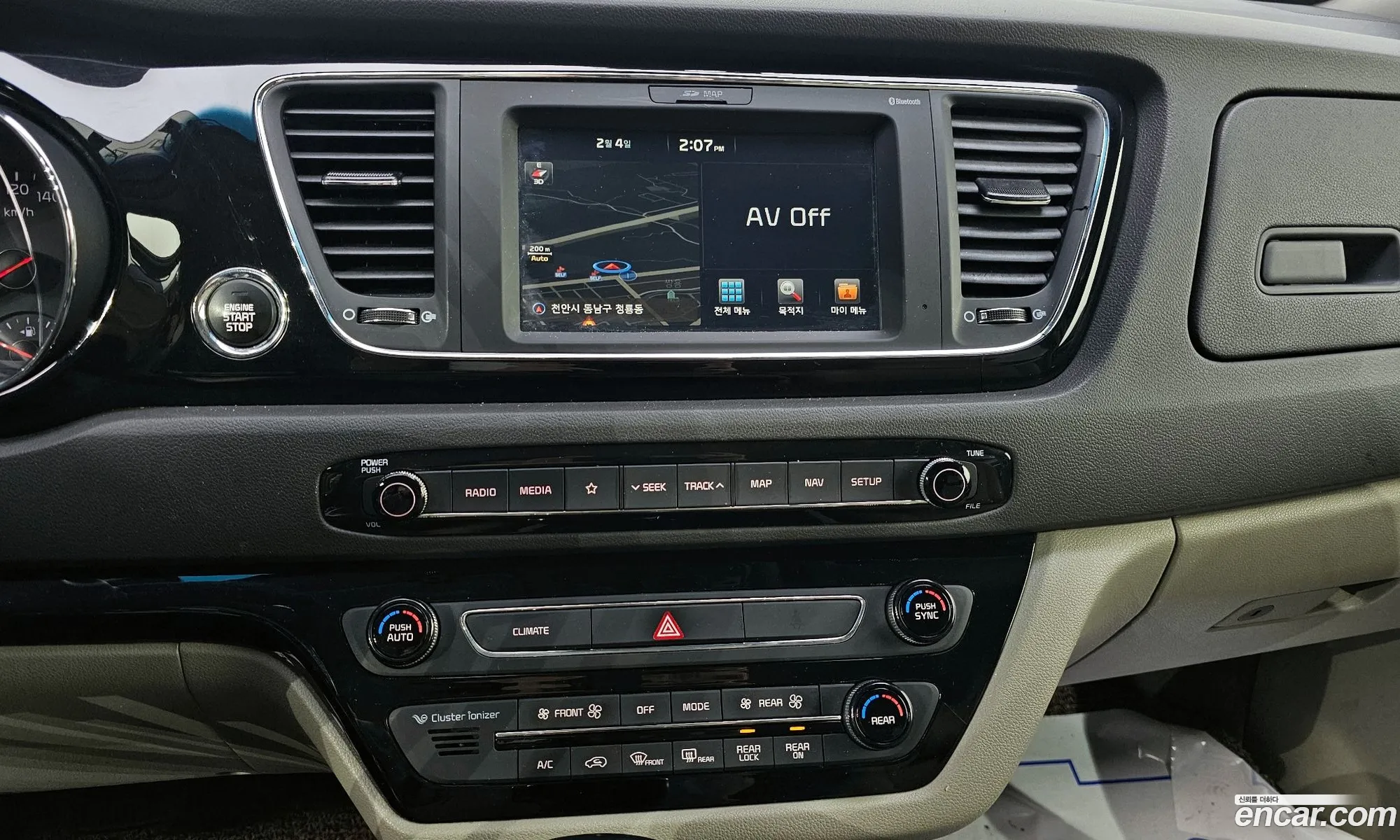 Kia Carnival 2018 — 16